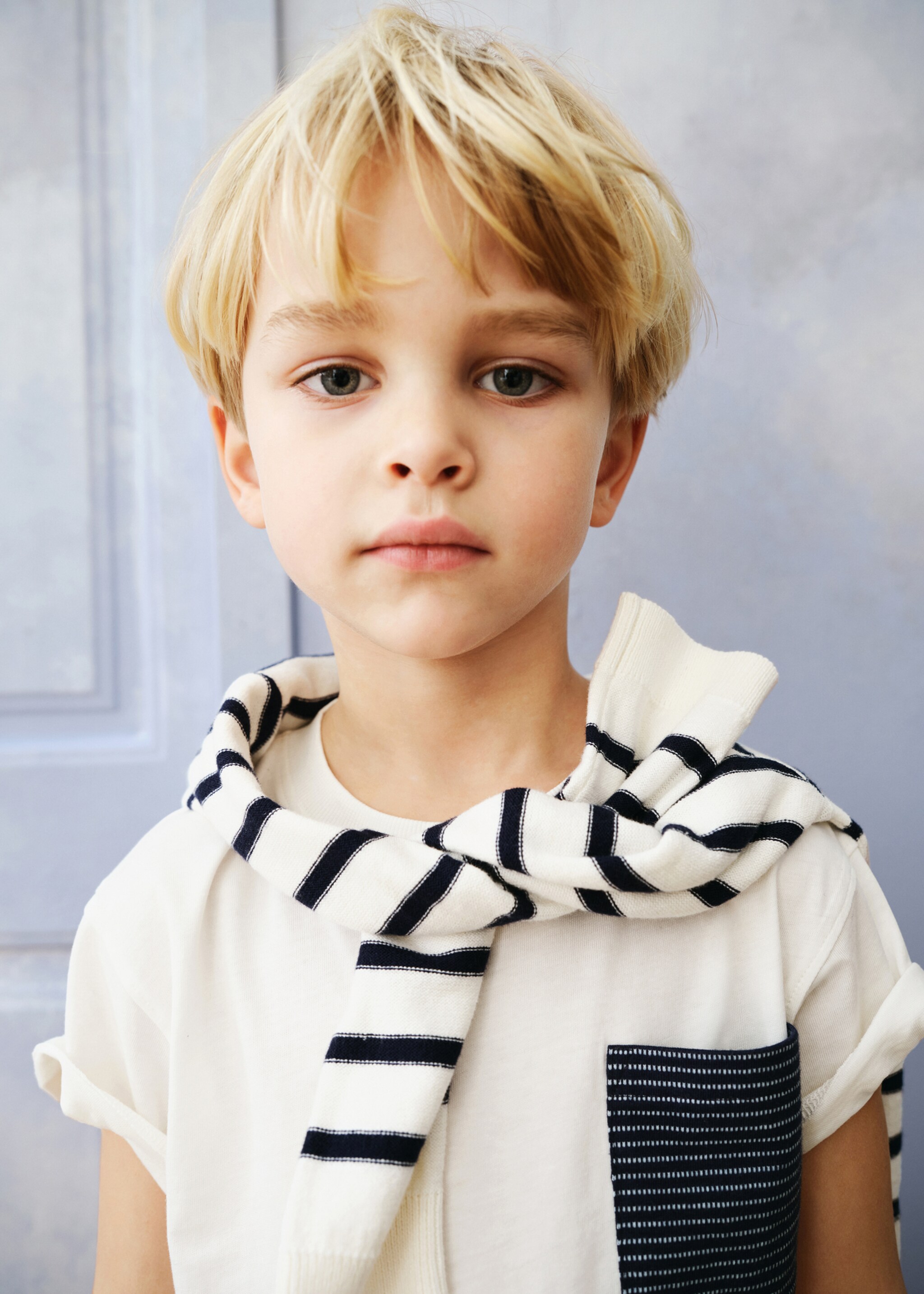 Katoenen T-shirt met patch - Detail van het artikel 6, Gebroken wit. Ref: 87015962-00.