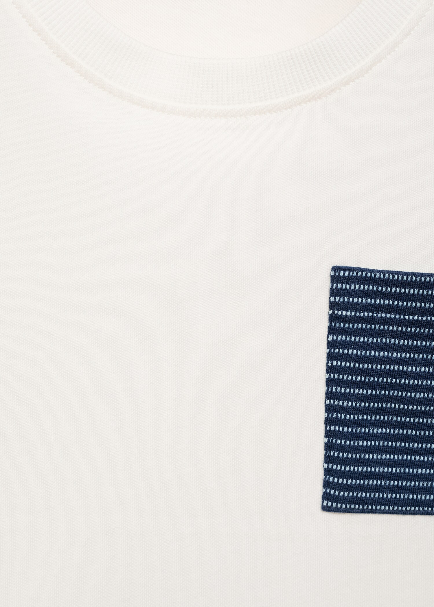 Katoenen T-shirt met patch - Detail van het artikel 8