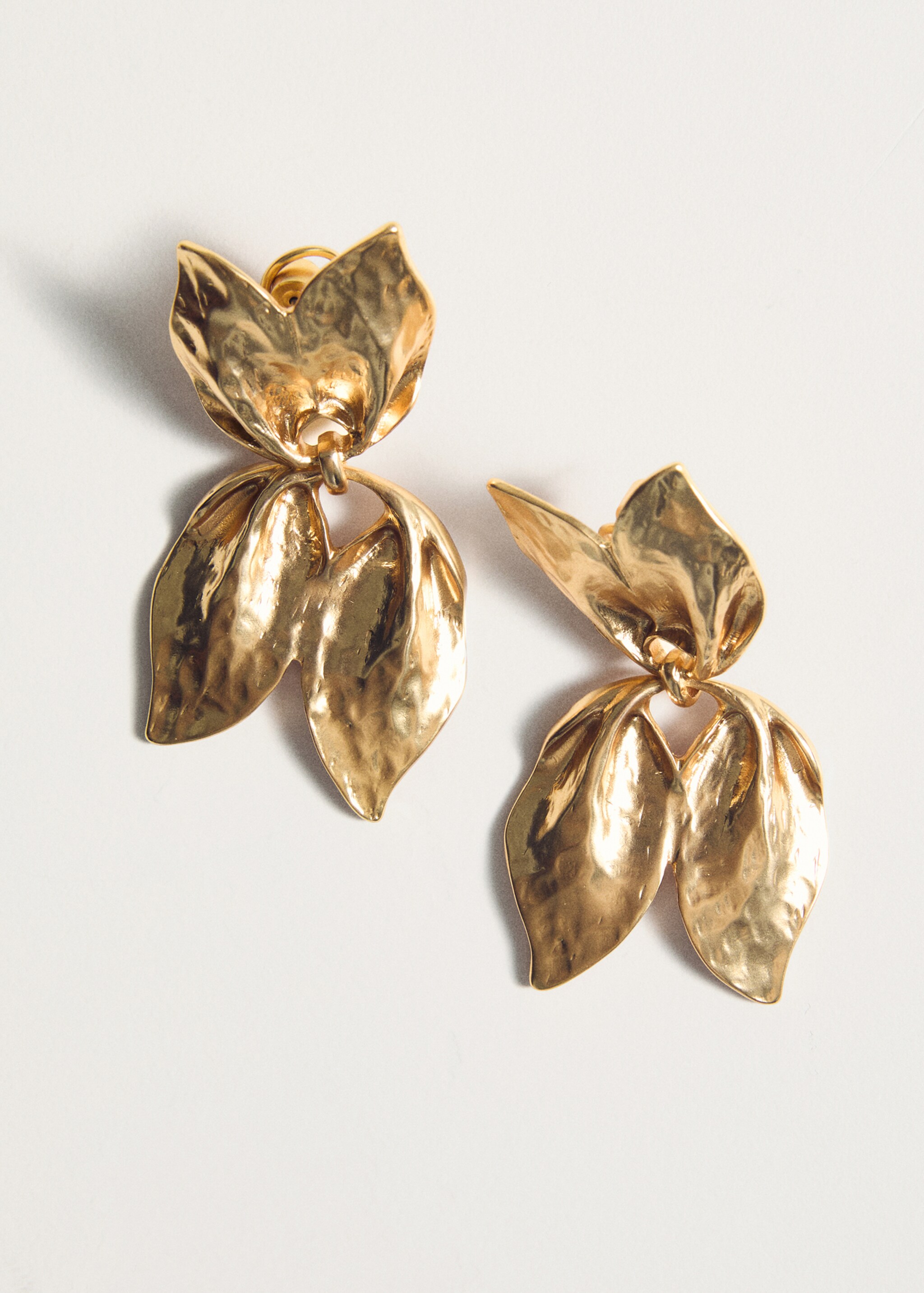 Pendant-design earrings - Details of the article 5, Gold. Ref: 87015973-00.