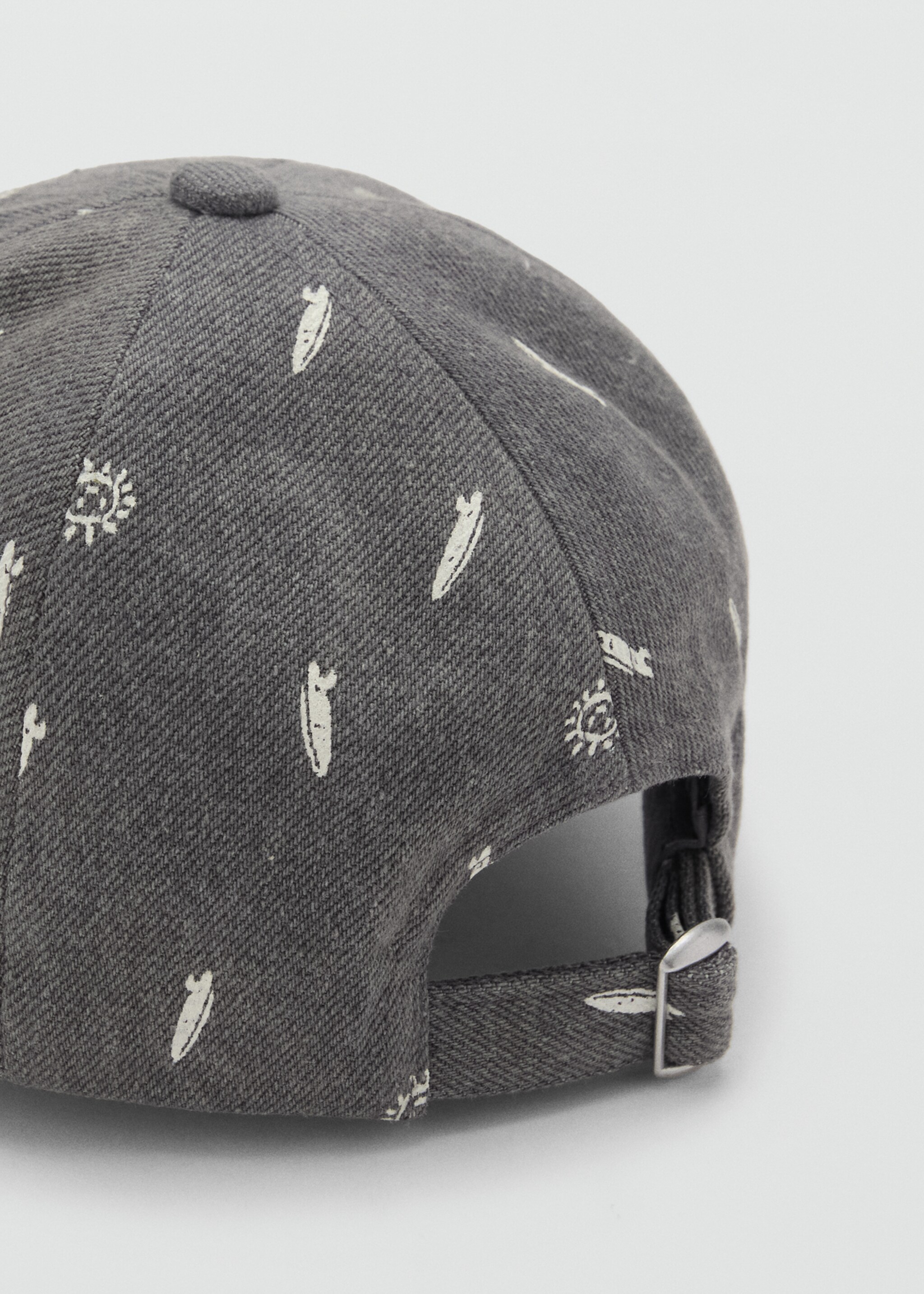 Cap with printed visor - Details of the article 1, Grey. Ref: 87015979-00.