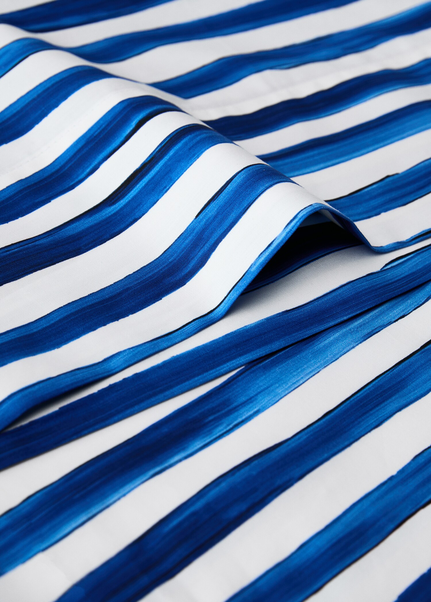 Two percale cotton watercolour-striped pillowcases 50x75 cm - Details of the article 2