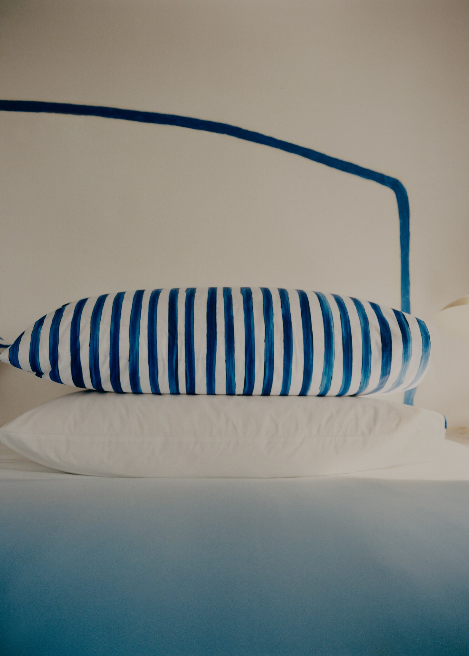 Two percale cotton watercolour-striped pillowcases 50x75 cm - Details of the article 6