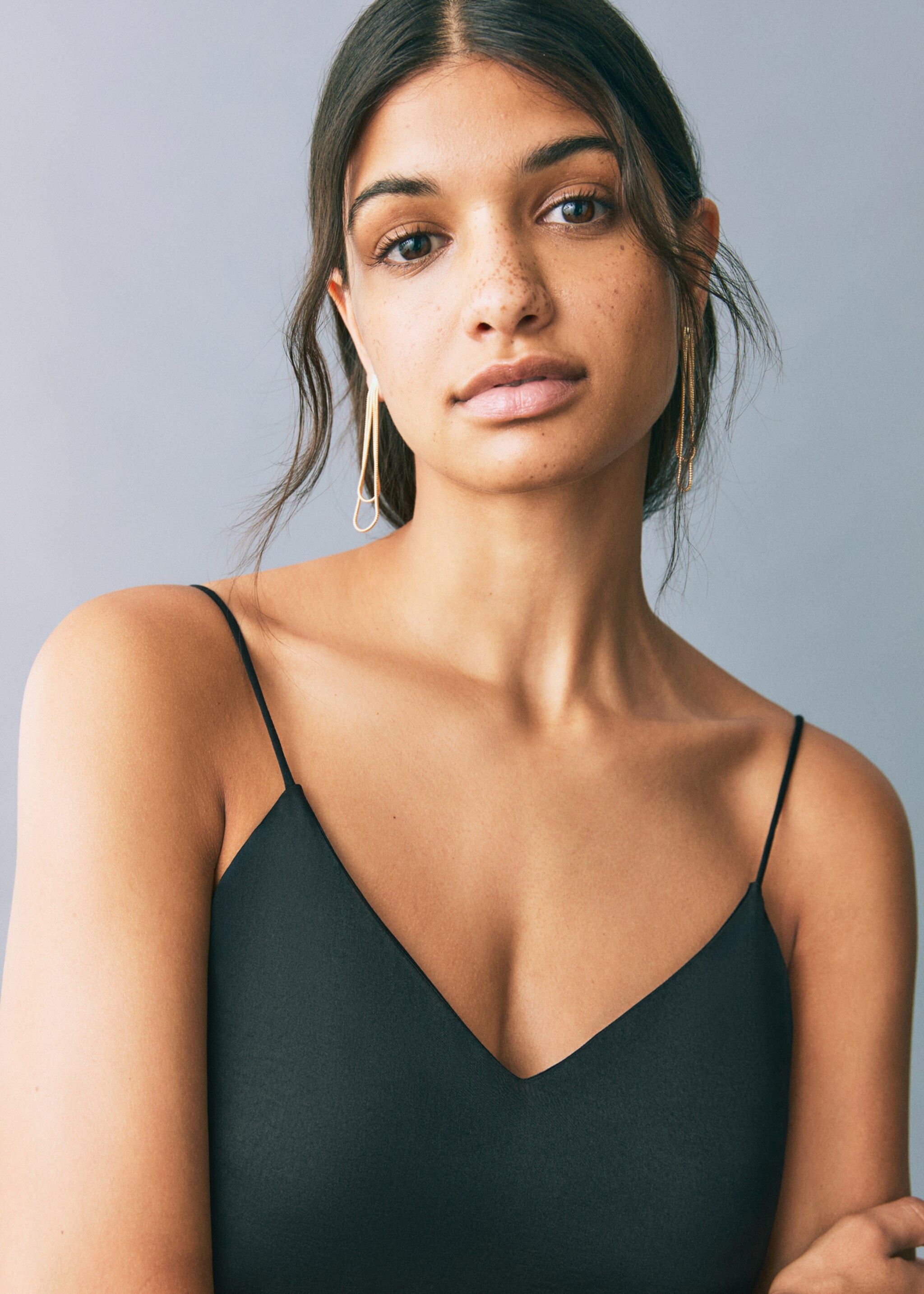 Lång klänning axelband - Detaljer om artikeln 1, Svart. Ref: 87016361-00.