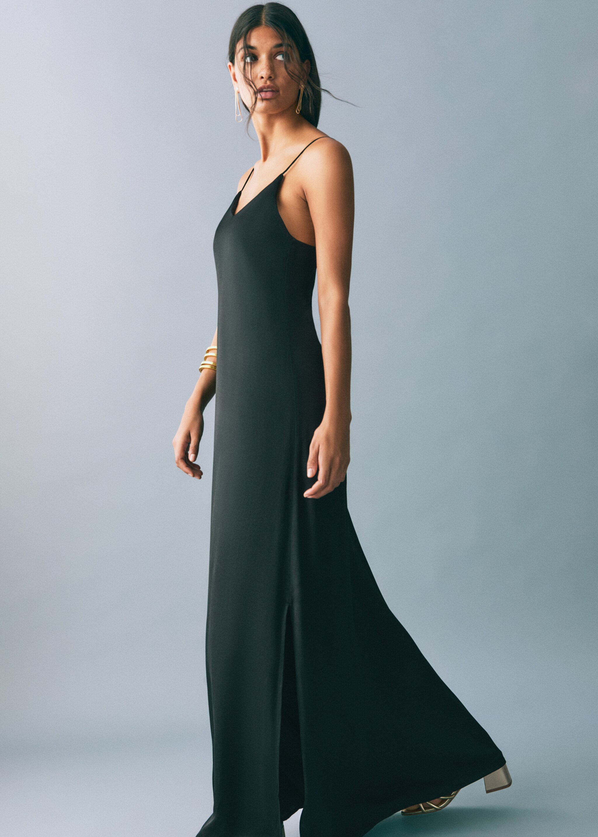 Lång klänning axelband - Detaljer om artikeln 2, Svart. Ref: 87016361-00.