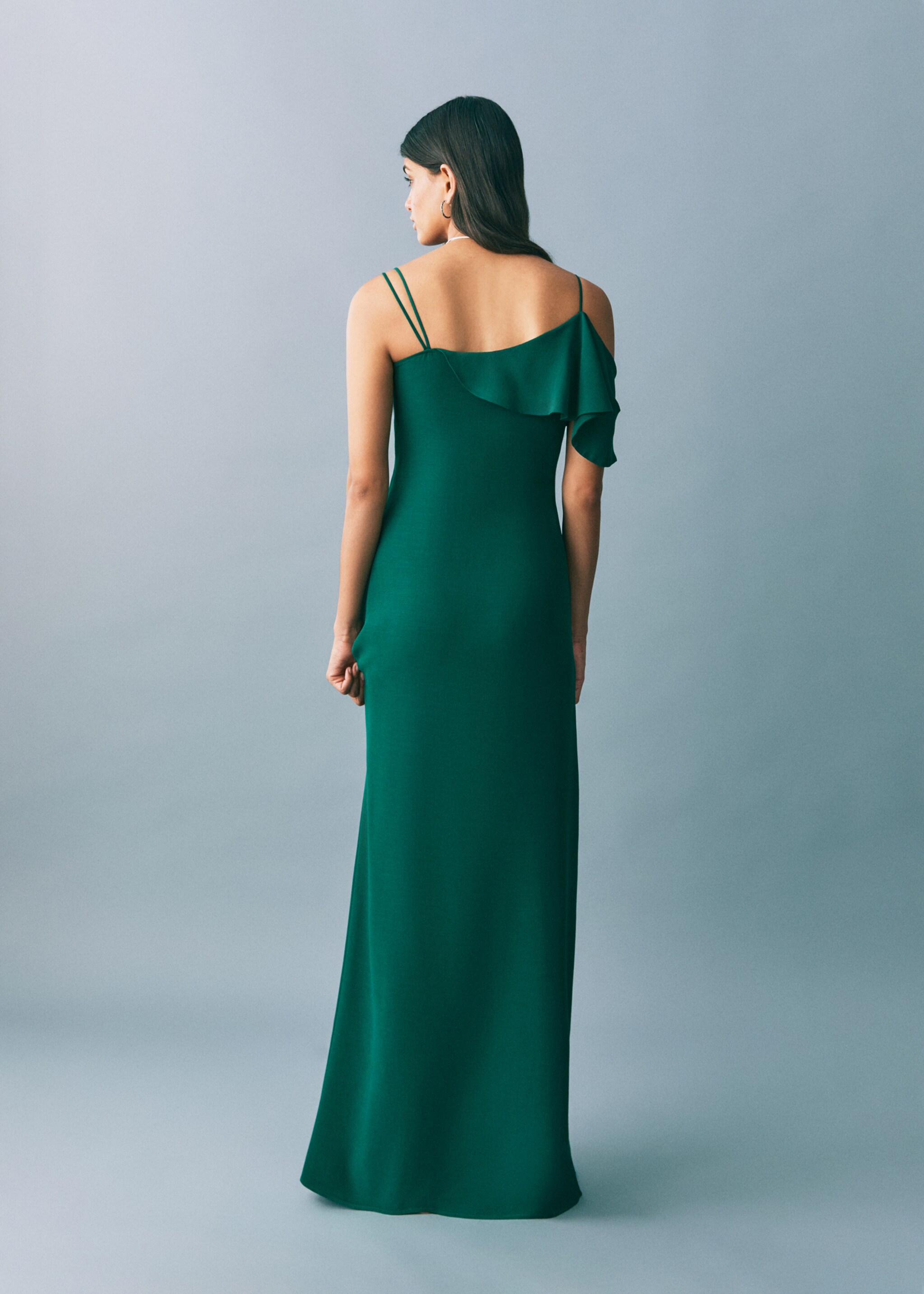 Asymmetrisk chiffongklänning - Artikelns baksida, Mörkgrön. Ref: 87016374-00.