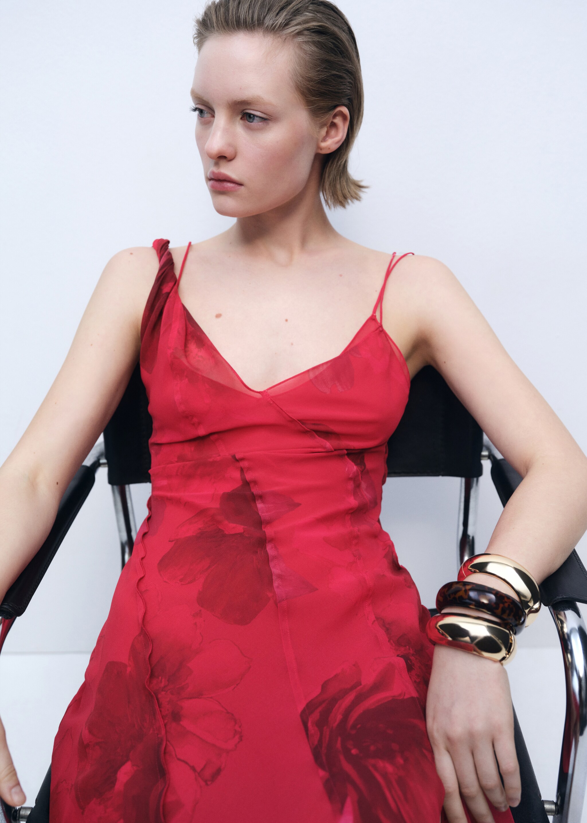 Vestido asimétrico floral - Detalle del artículo 2, Rojo. Ref: 87016378-00.