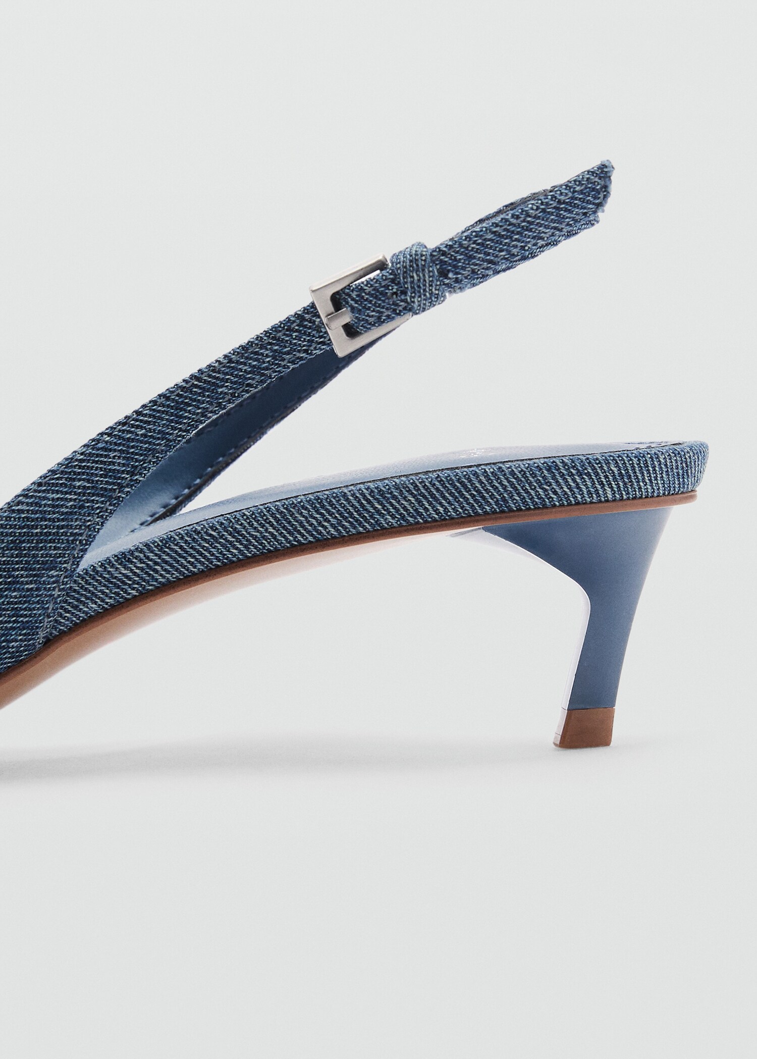 High-heeled denim shoes - Details of the article 2