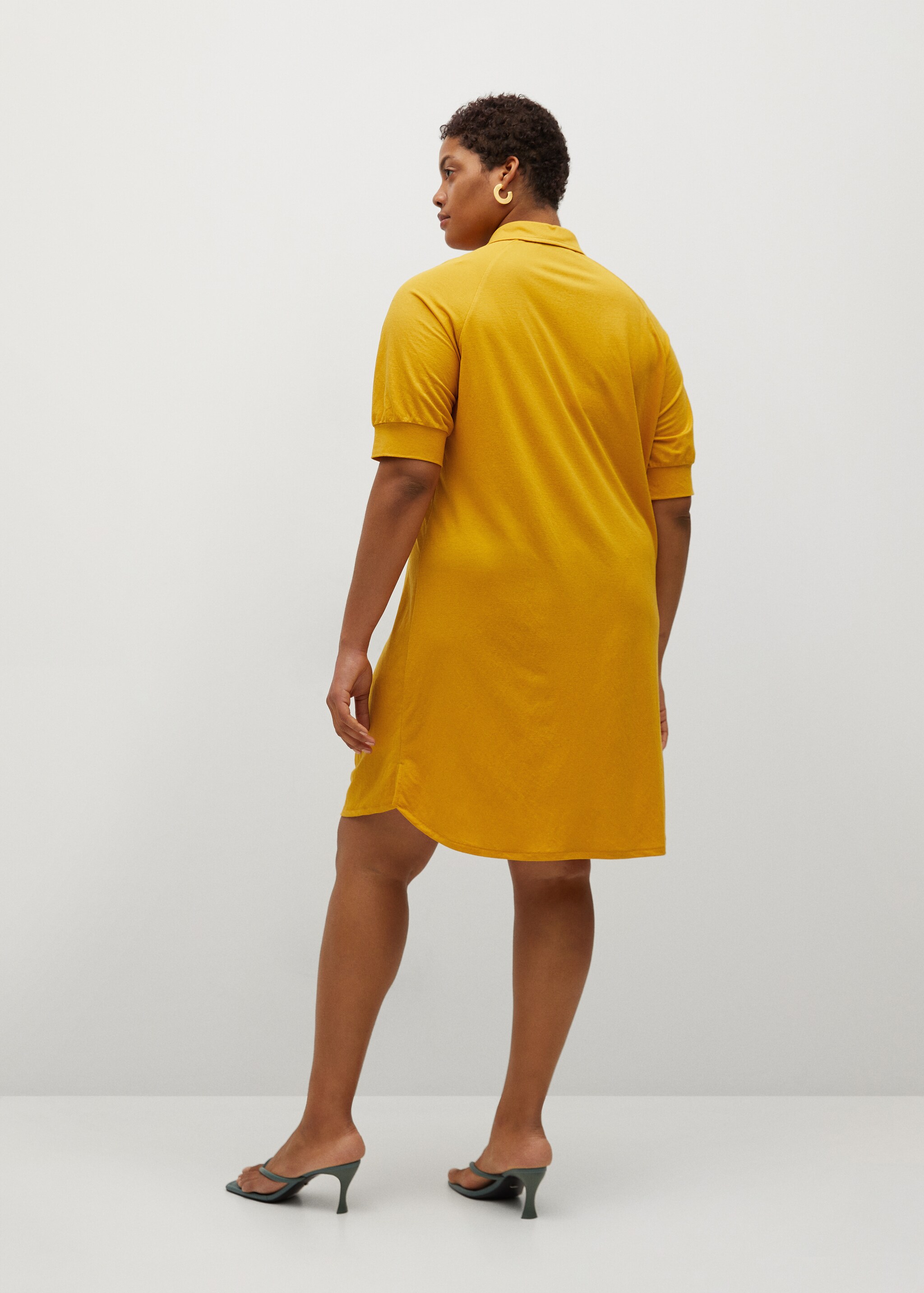 Ruched shirt collar dress - Reverse of the article
