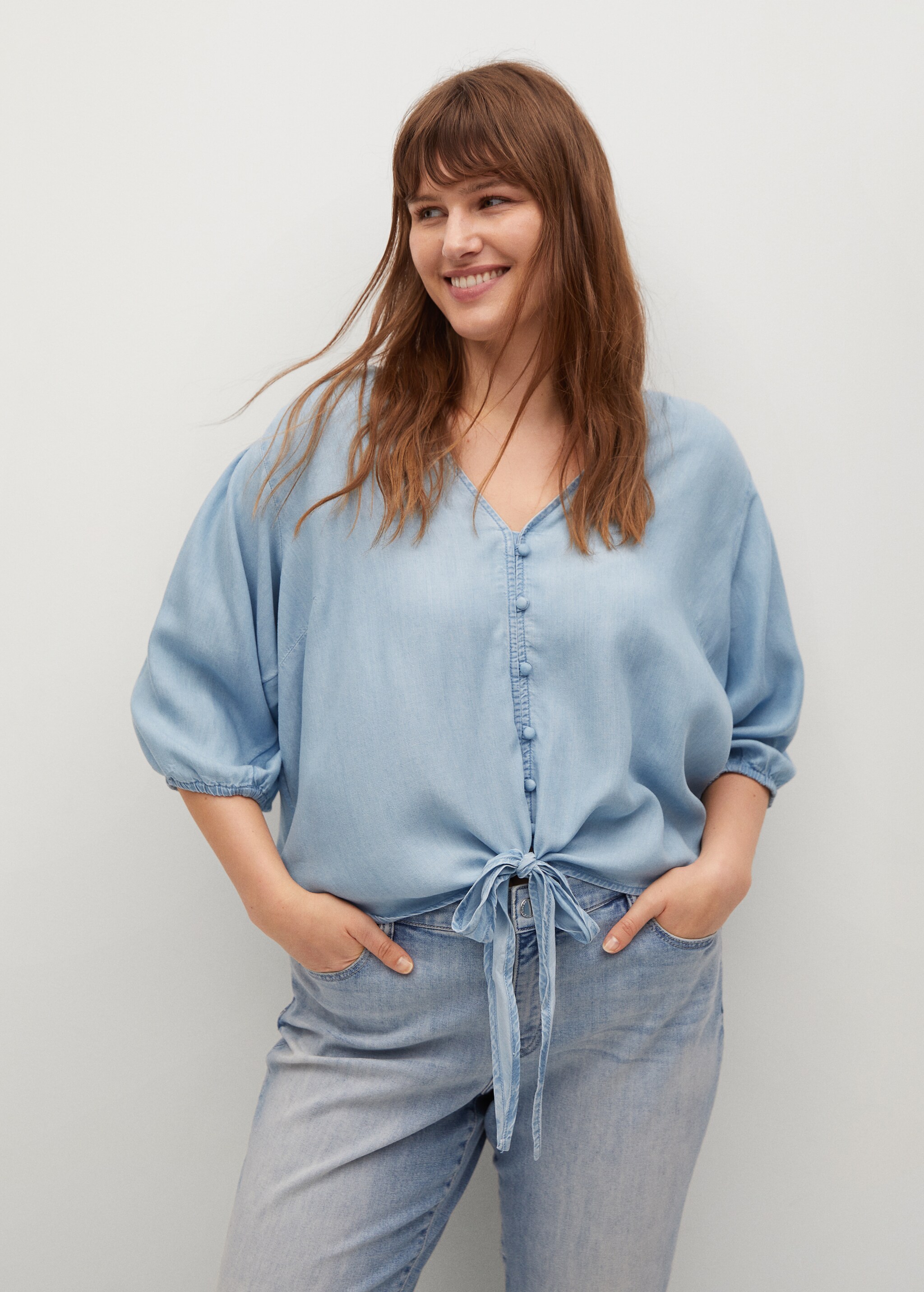 Blusa lyocell nudo - Plano medio