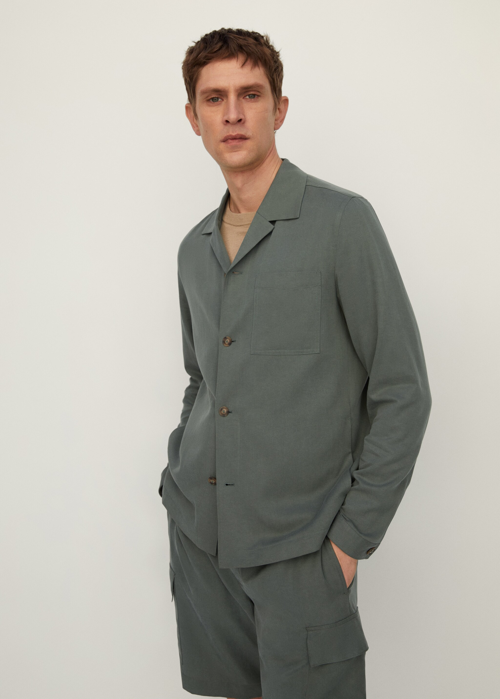 Sobrecamisa lyocell lino bolsillo - Plano medio