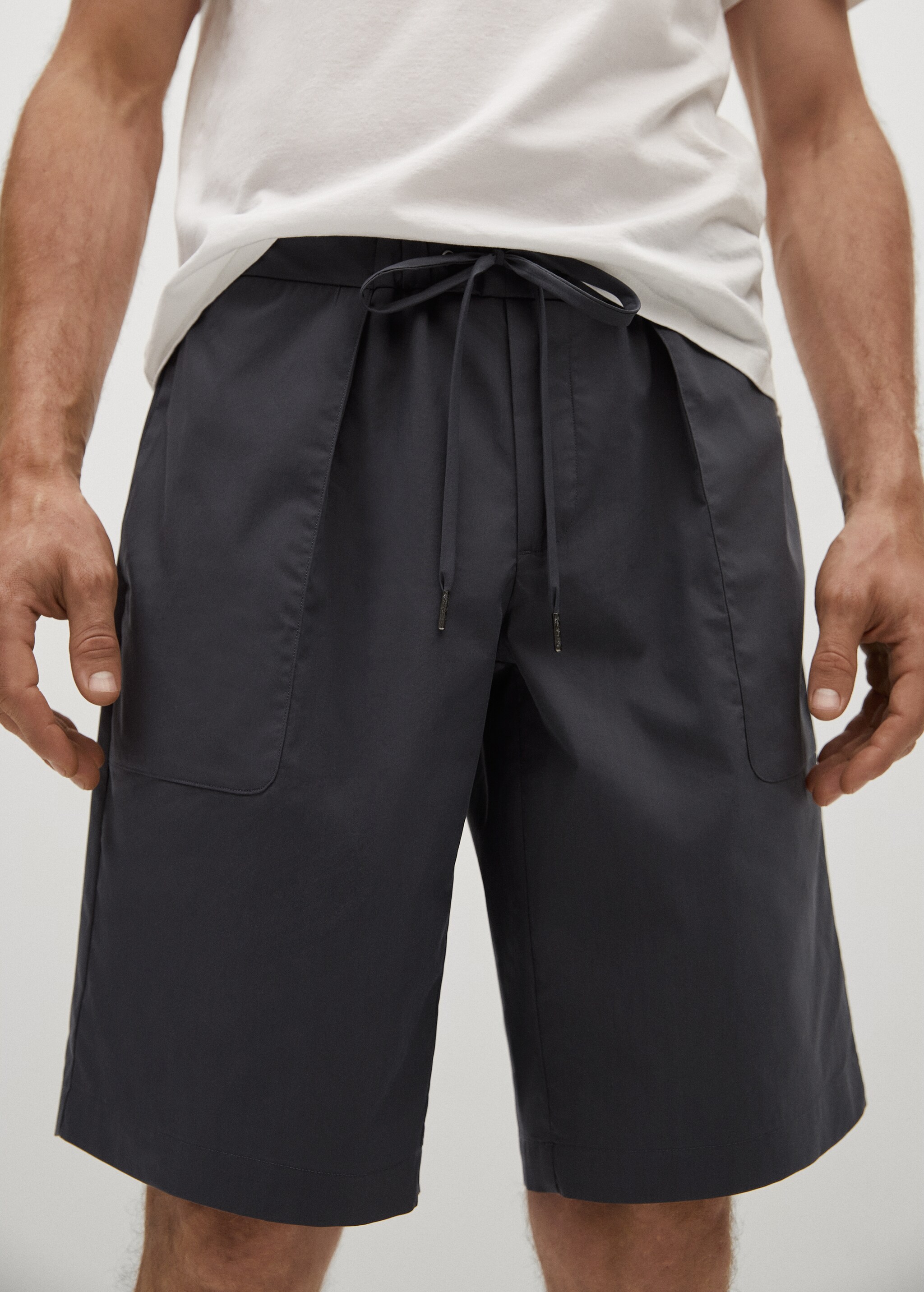 Premium fabric jogger shorts - Details of the article 1