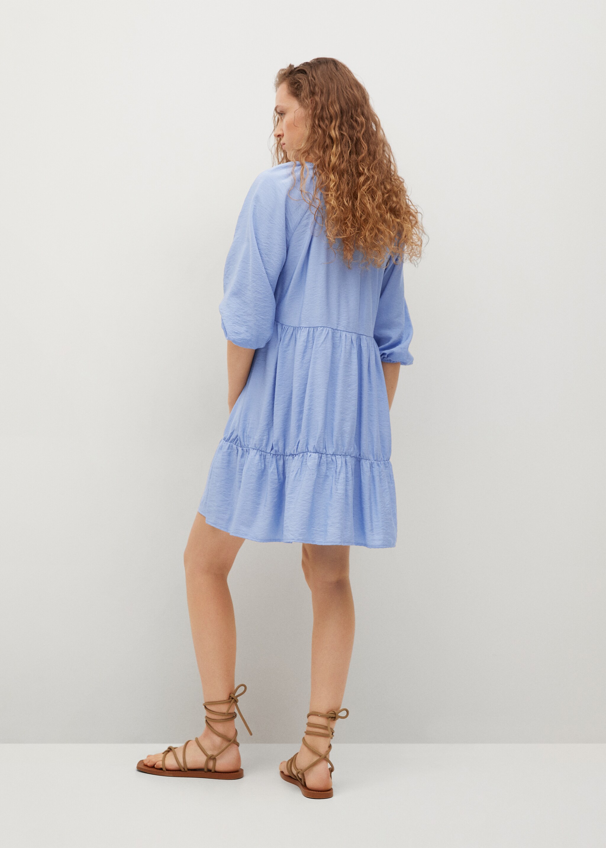Vestido textura volante - Reverso del artículo