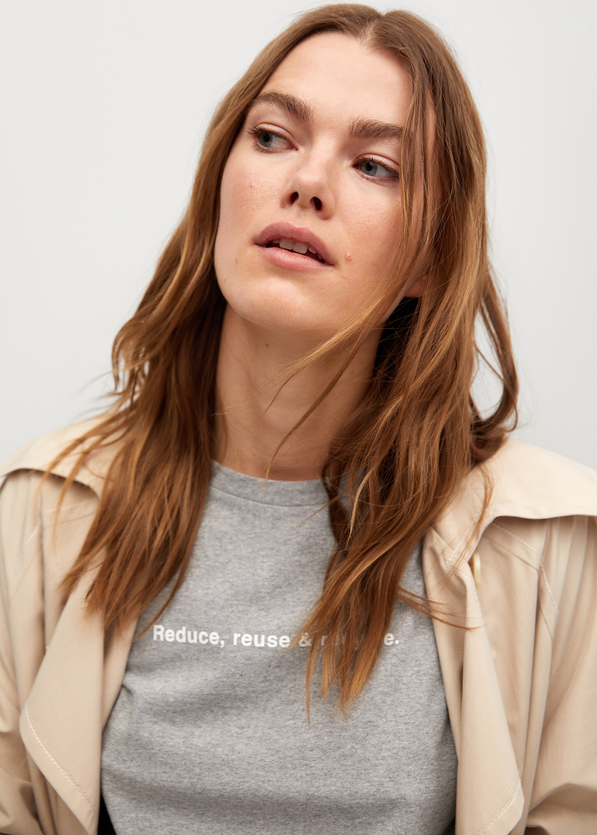Recycled message fabric t-shirt - Details of the article 2