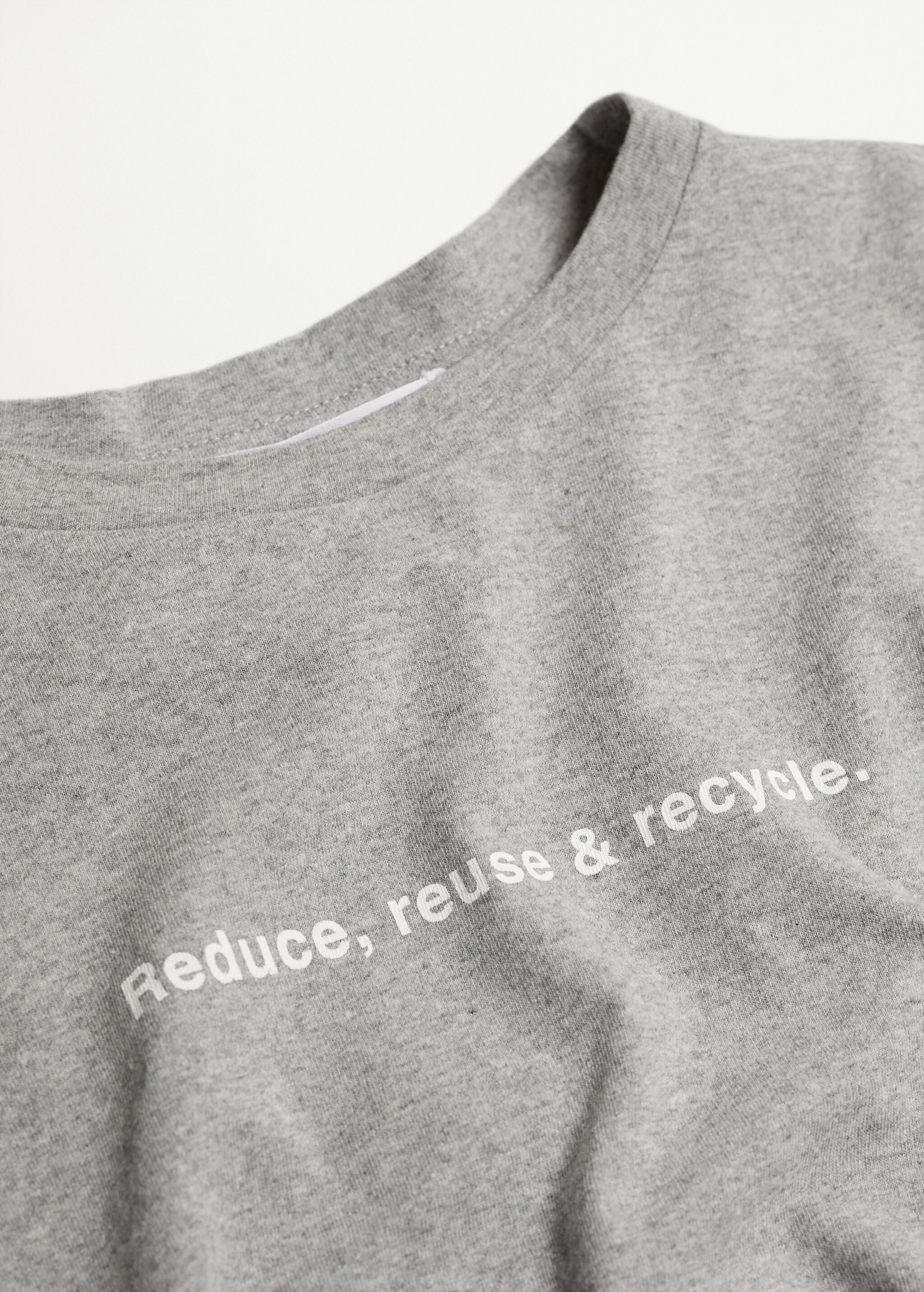 Recycled message fabric t-shirt - Details of the article 8