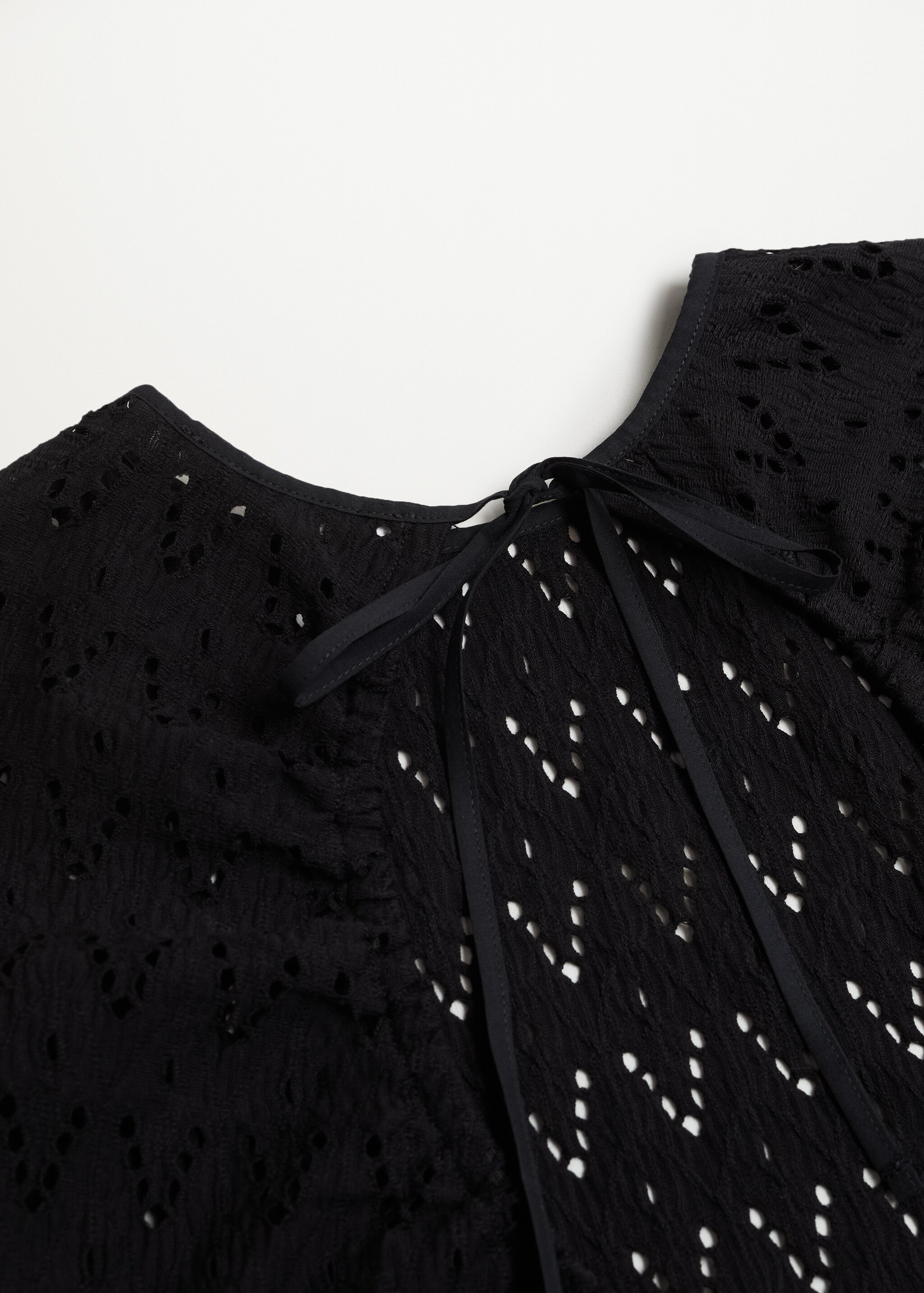 Camiseta algodón detalles calados - Detalle del artículo 8