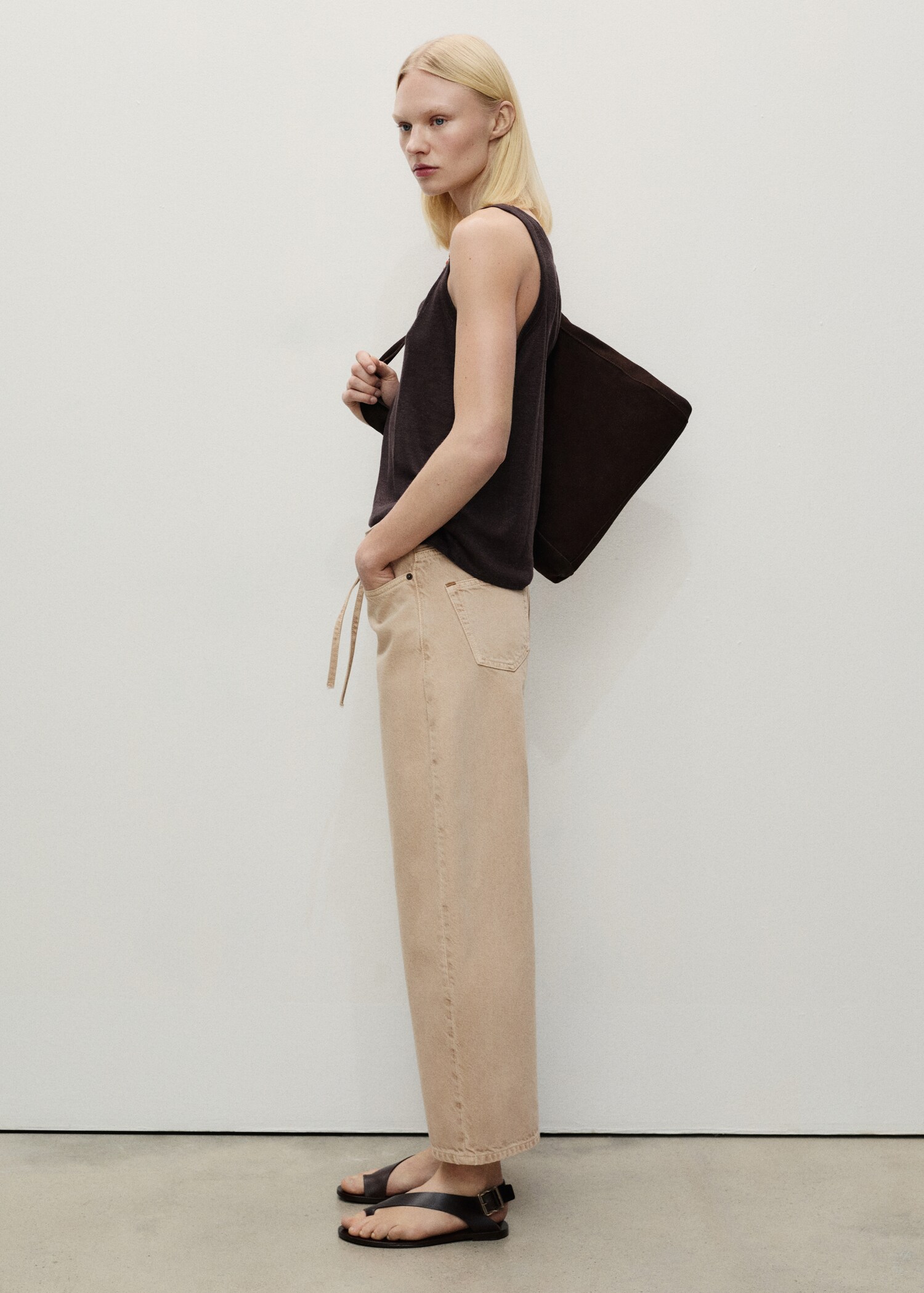 Balloon jeans with belt - Details of the article 2