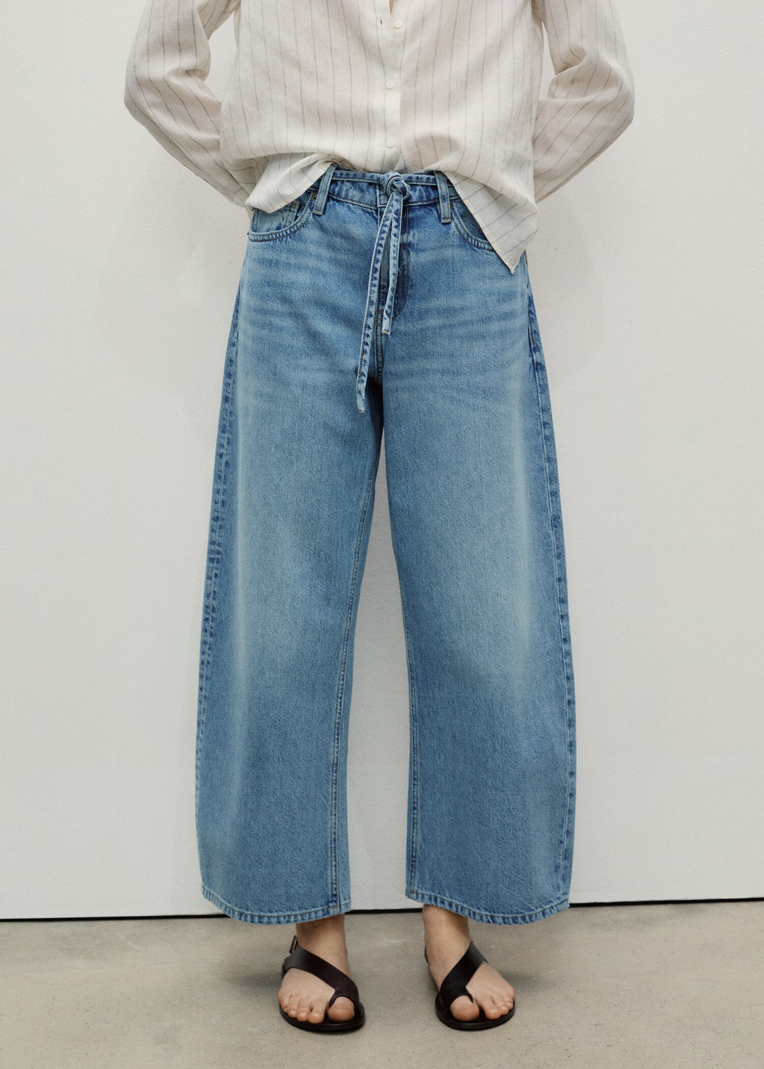 Balloon jeans with belt - Medium plane