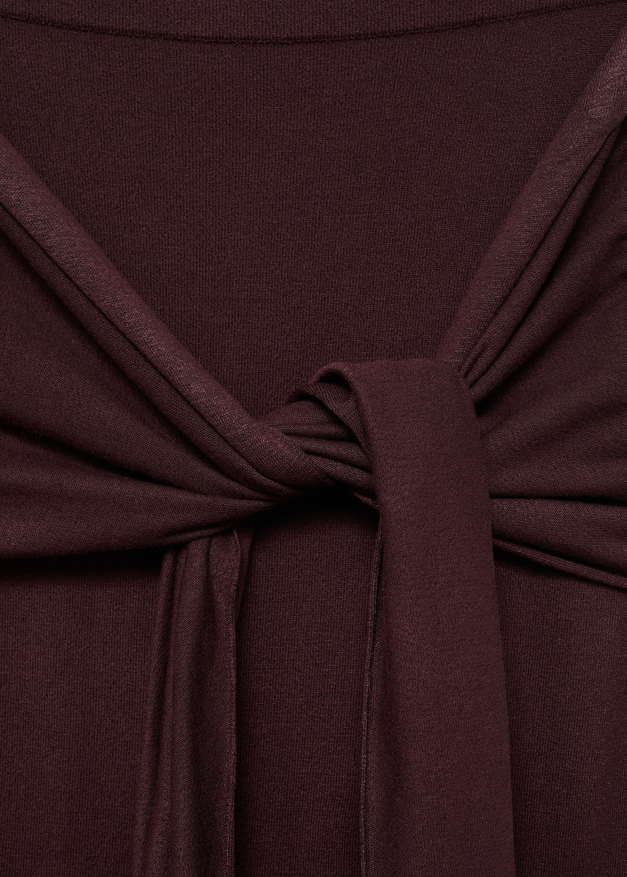 Knitted skirt with knot detail - Details of the article 8, Chocolate. Ref: 87017191-00.