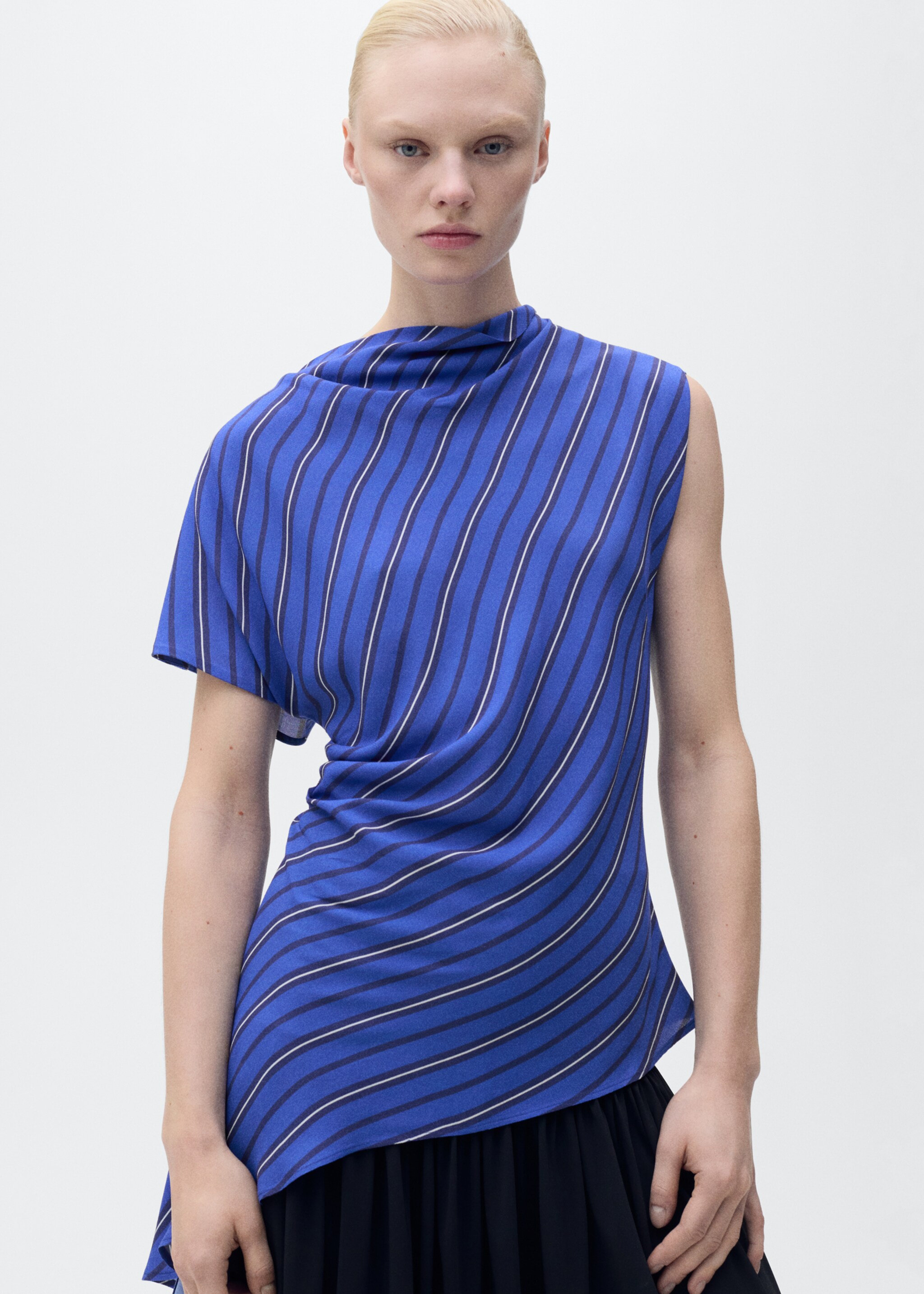 Brusa asimètrica ratlles - Pla mig, Blau. Ref: 87017196-00.