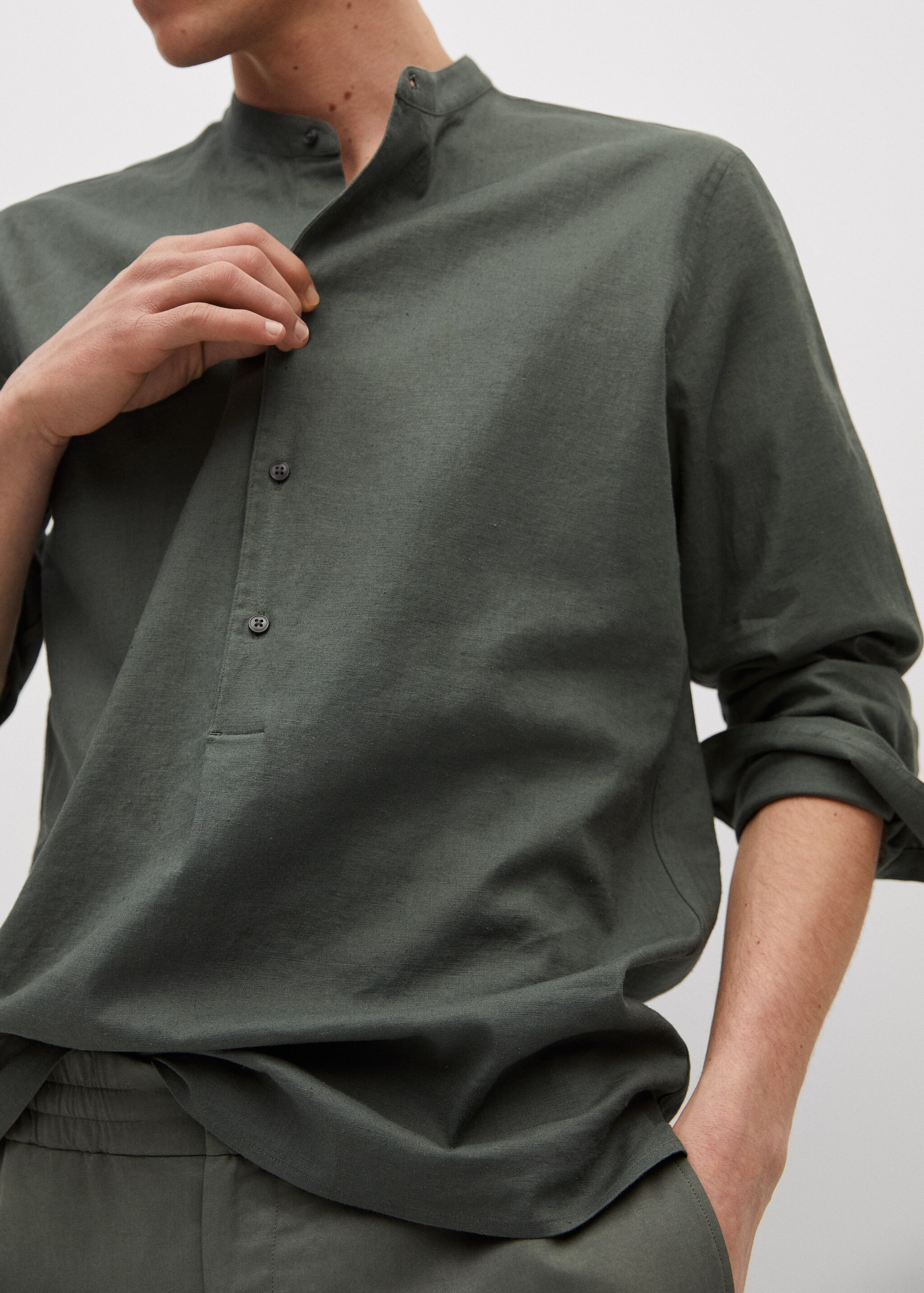 Lněná košile regular fit se stojáčkem - Detail zboží 1