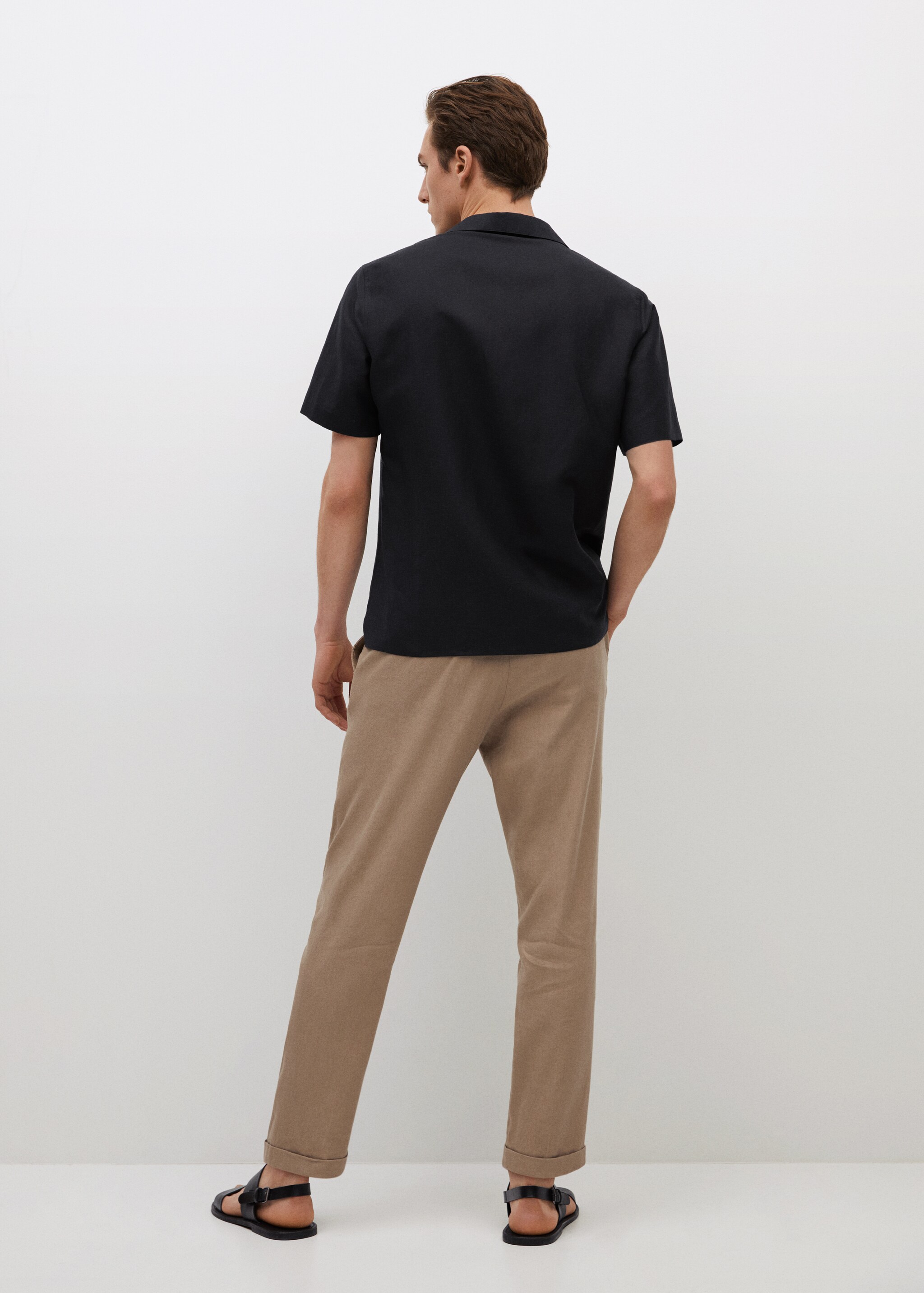 Camisa regular fit lino manga corta - Reverso del artículo