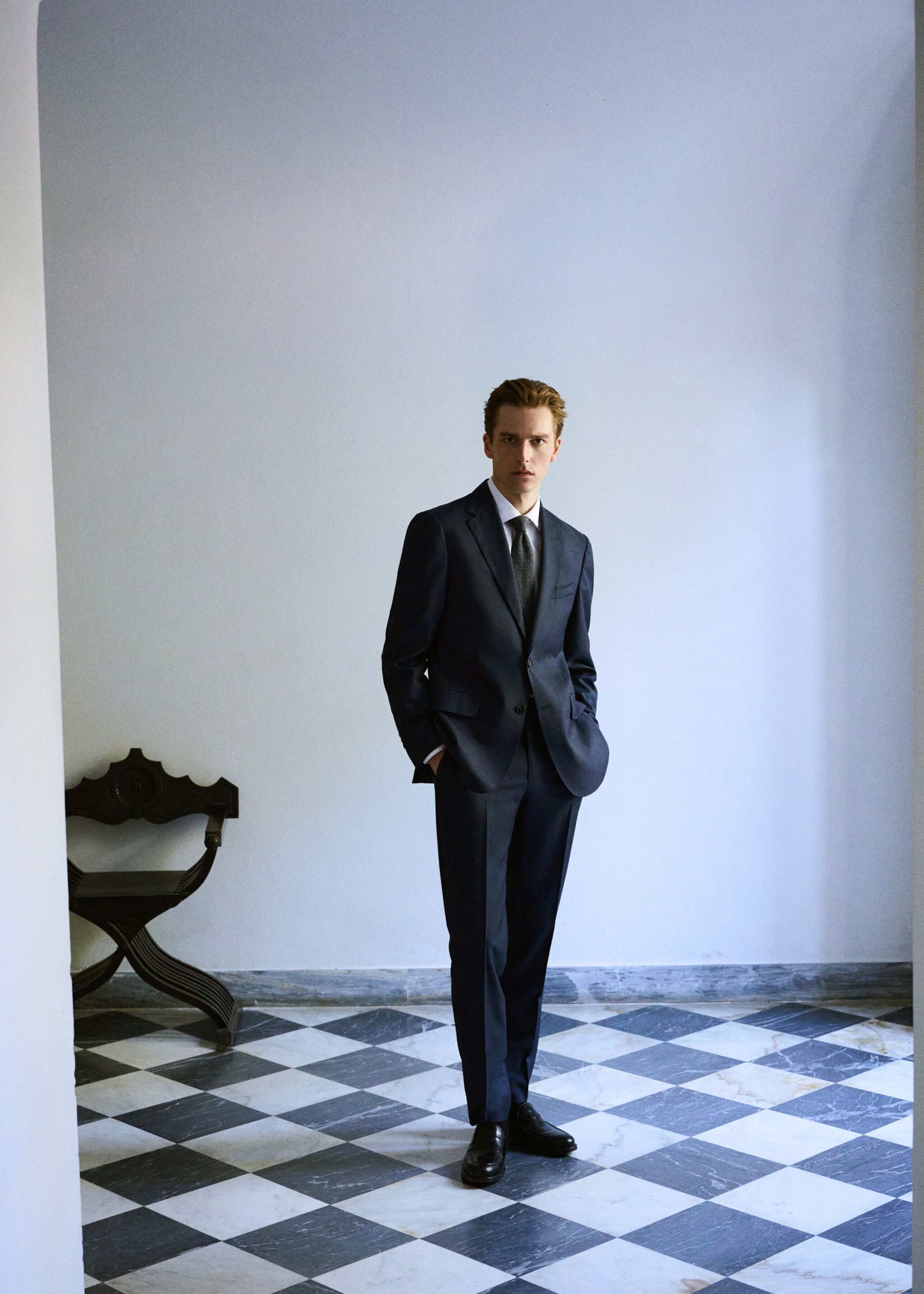 Anzughose Venecia aus 100 % Schurwolle - Detail des Artikels 3, Marineblau. Ref: 87017898-00.