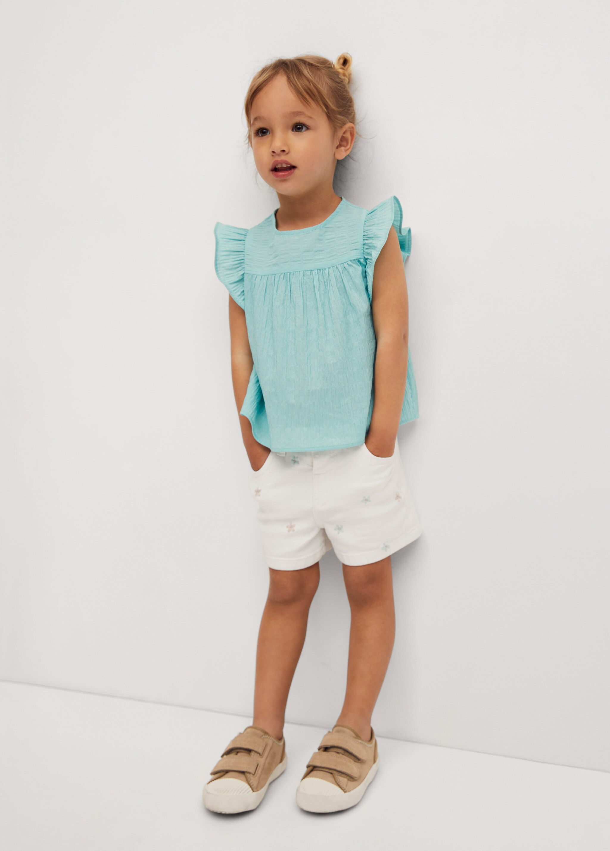 Short denim bordado - Plano medio