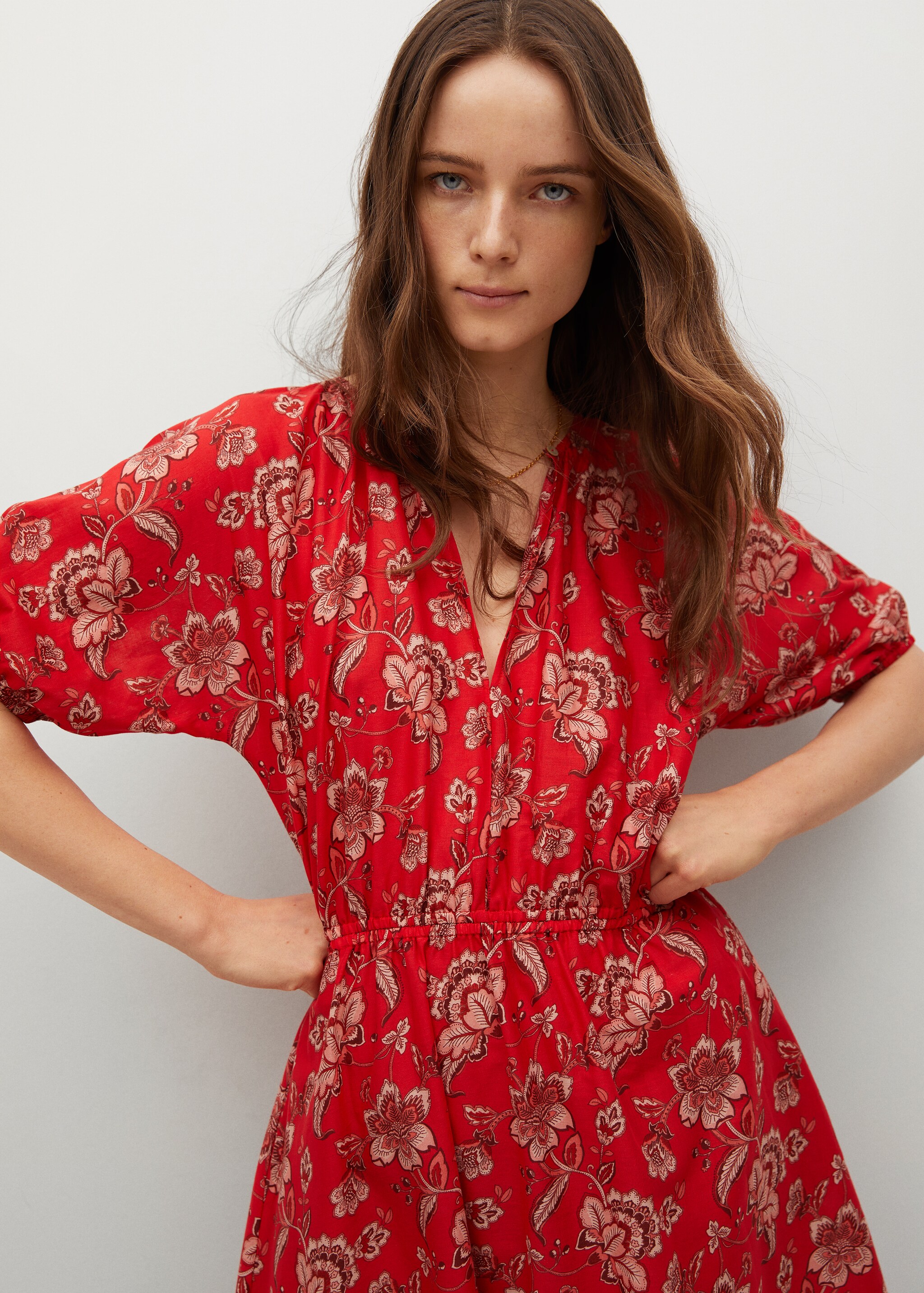 Gekräuseltes Printkleid - Mittlere Ansicht