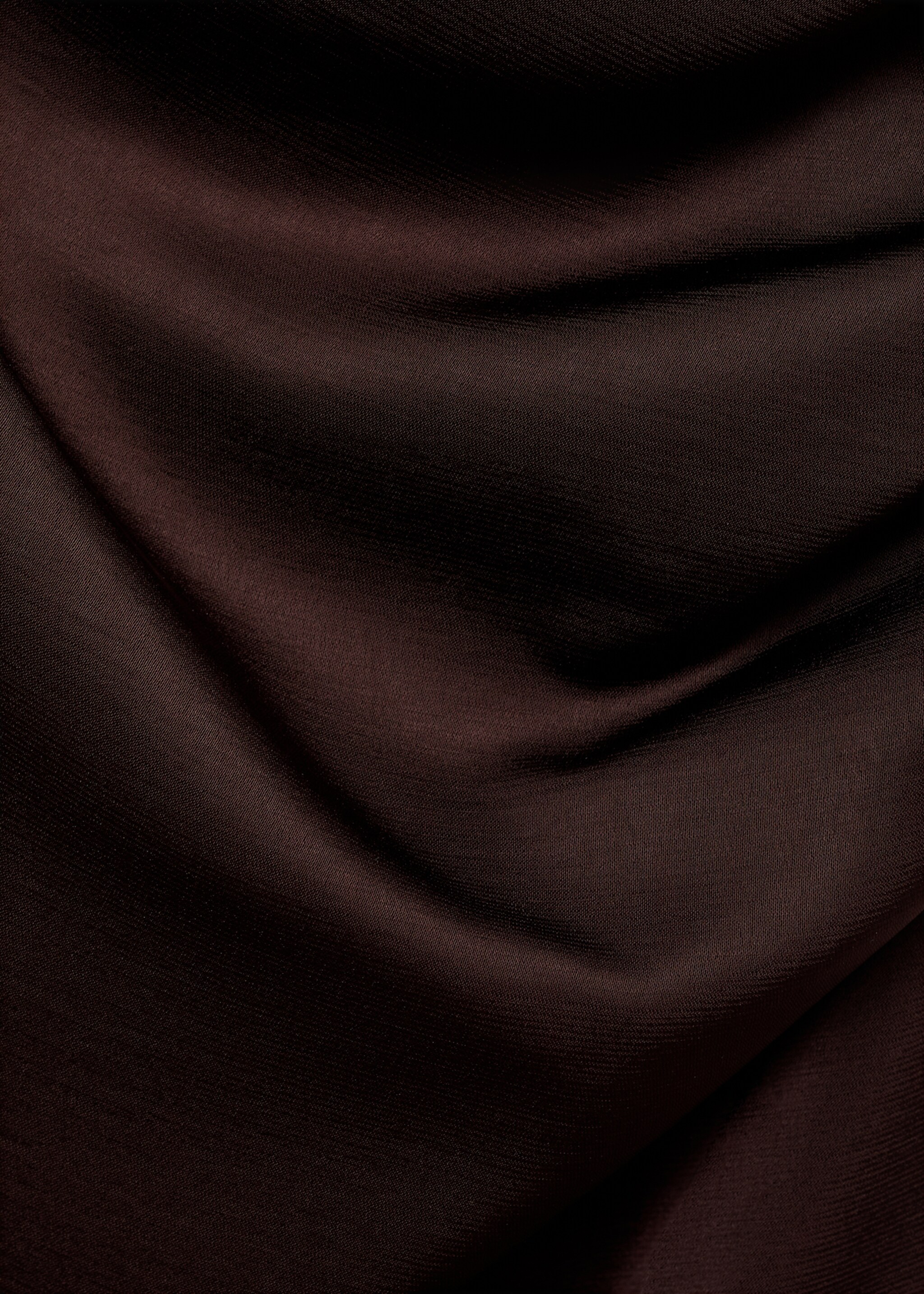Asymmetrisches Kleid aus Satin mit seitlicher Raffung - Detail des Artikels 0, Braun. Ref: 87018647-00.