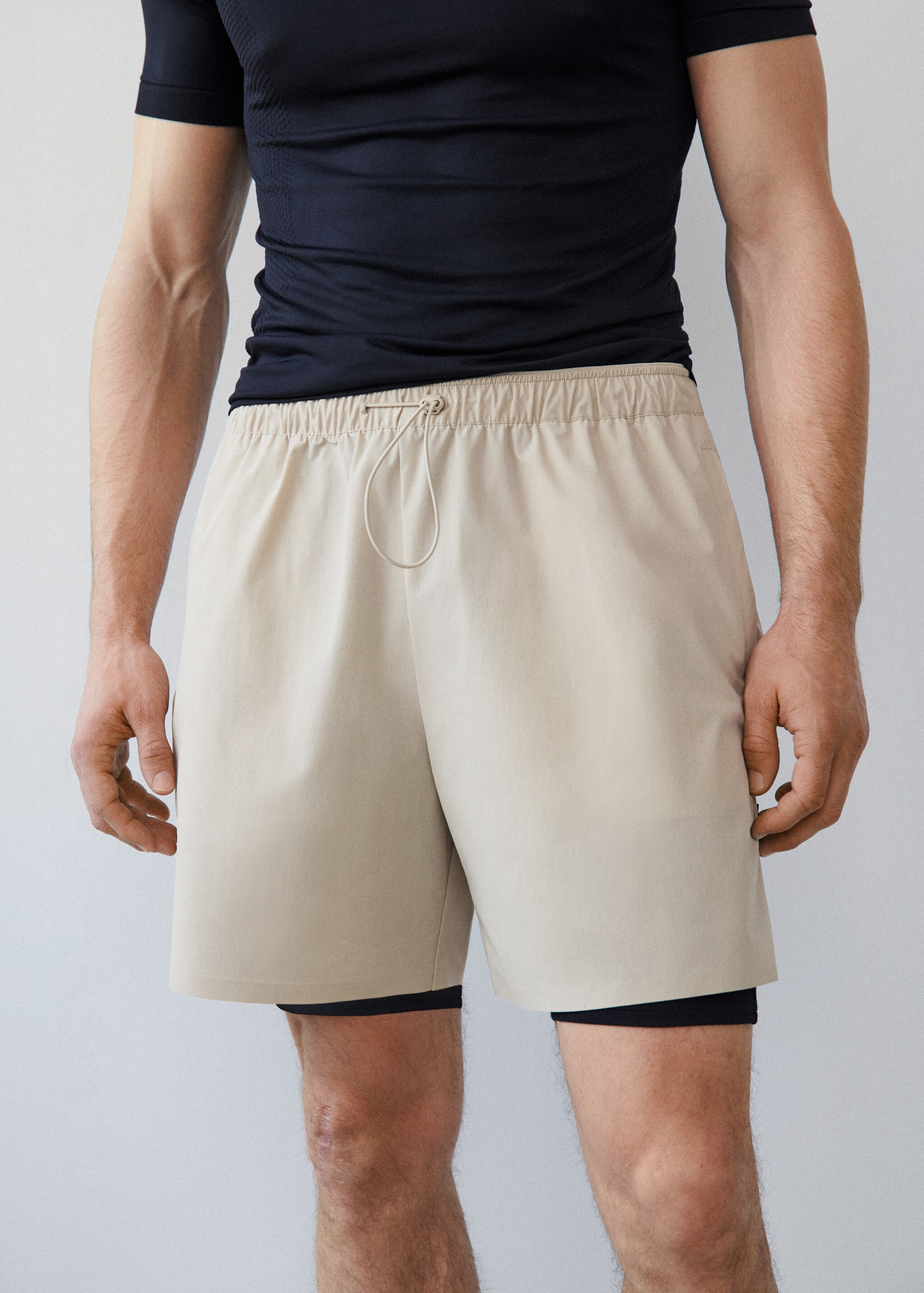 Pantalón corto deportivo técnico - Detalle del artículo 1