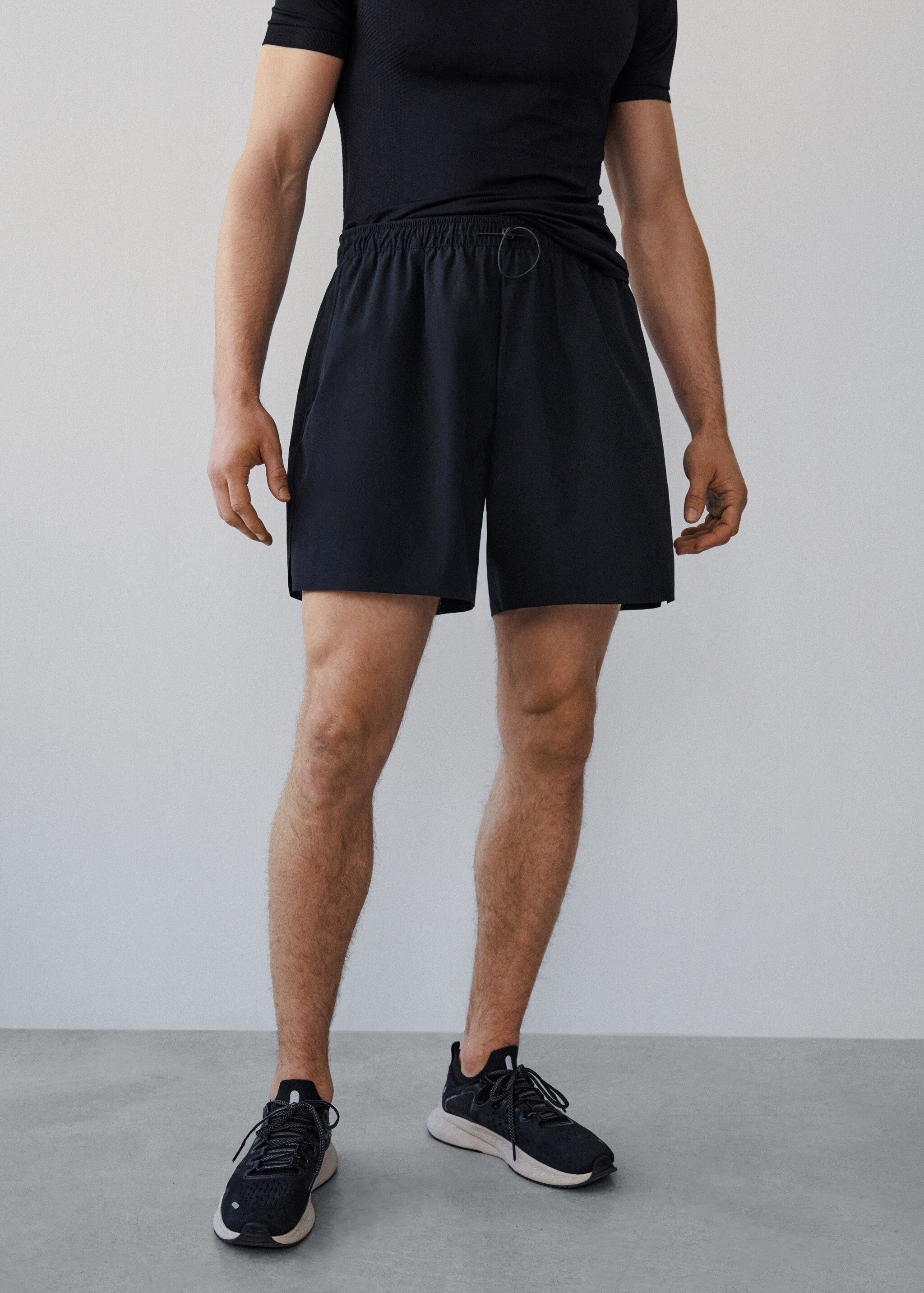 Pantalón corto deportivo técnico - Detalle del artículo 2