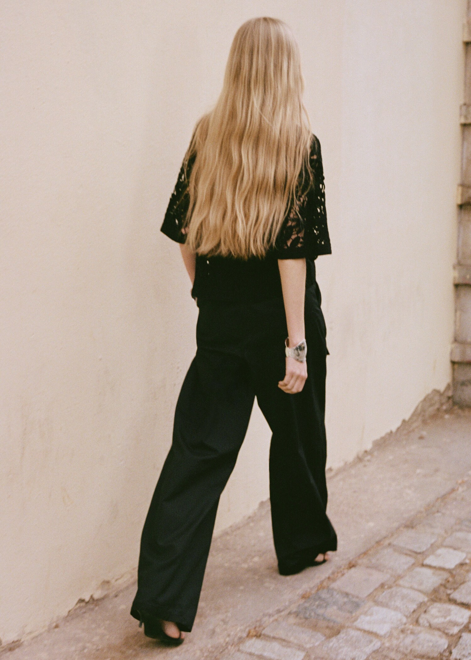 Wide leg trousers with belt - Details of the article 6