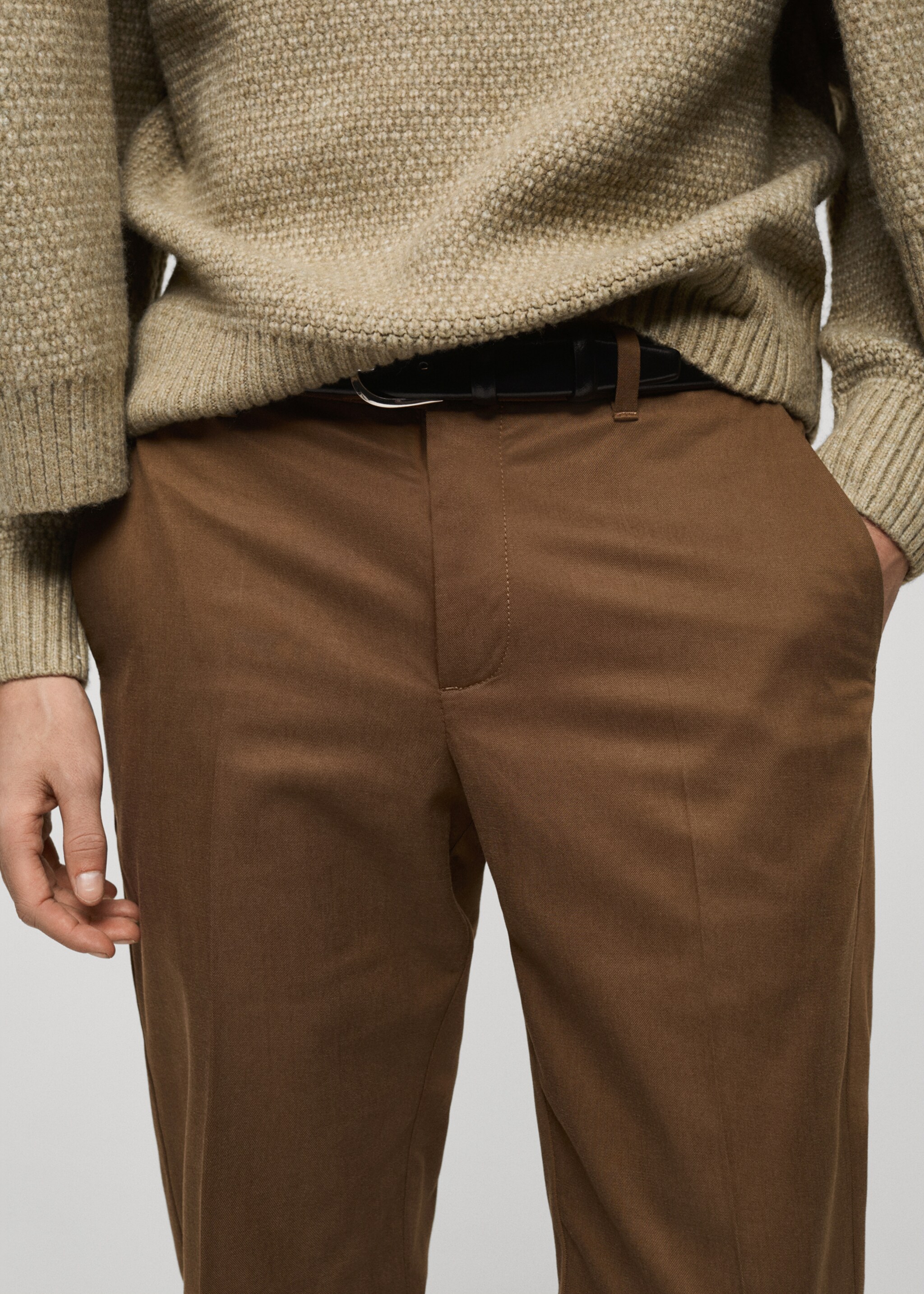 Regular-fit cotton trousers - Details of the article 1, Brown. Ref: 87020252-00.