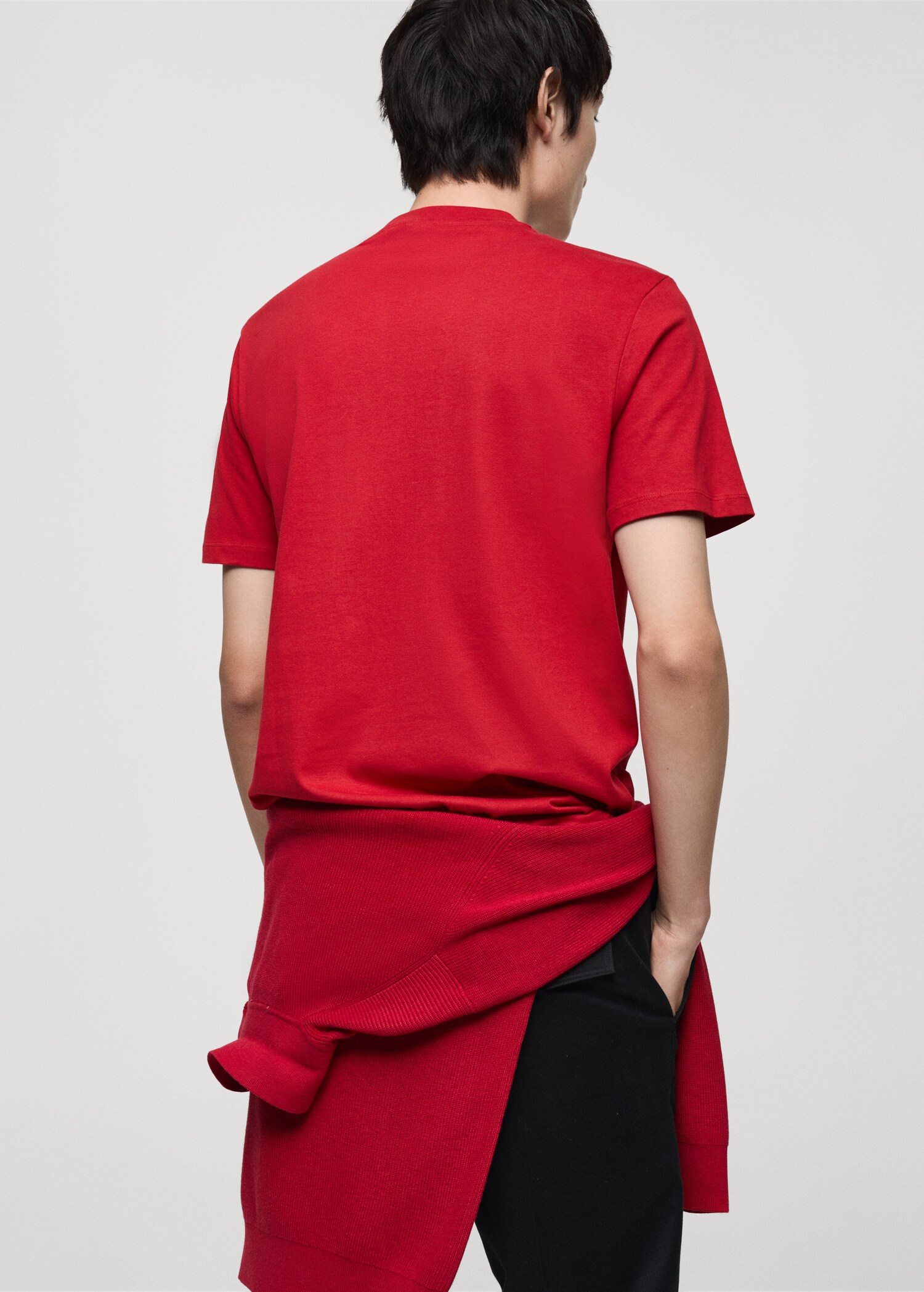 100% cotton slim-fit t-shirt with combined print - Reverse of the article