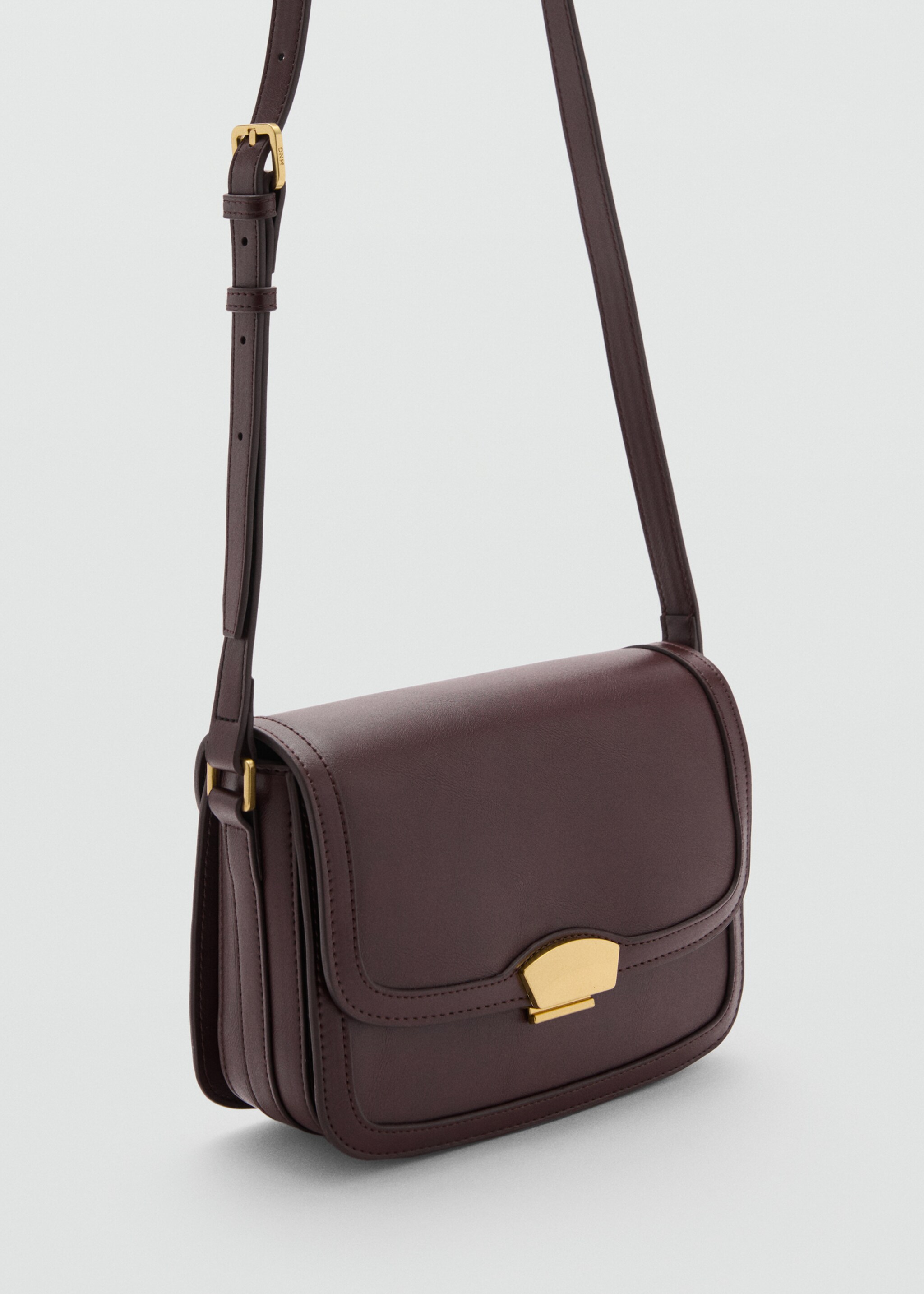 Crossbody bag with metal closure - Medium plane, Chocolate. Ref: 87020399-00.