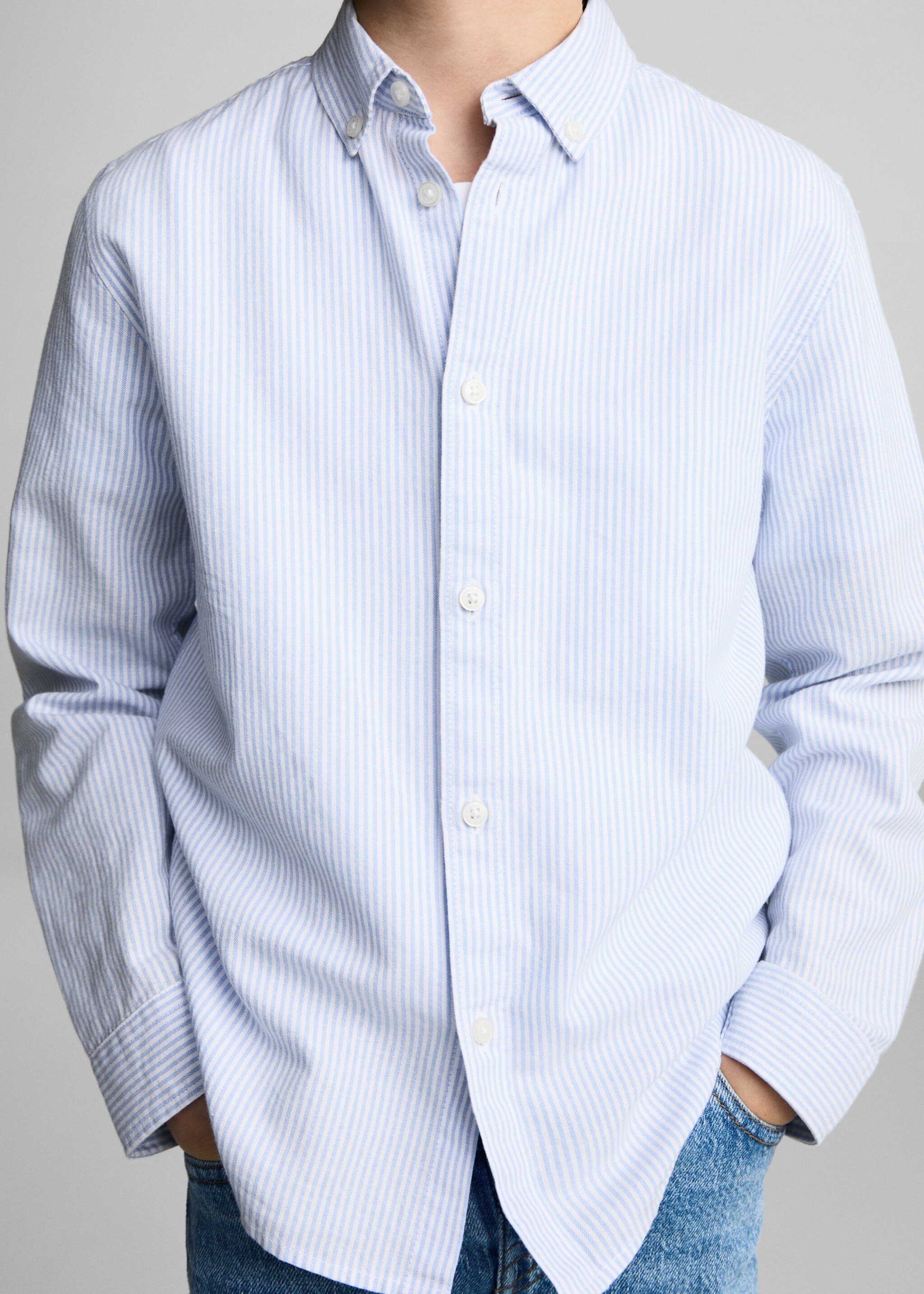 Camisa 100% cotó ratlles Òxford - Detall de l'article 6, Blau cel. Ref: 87020432-00.