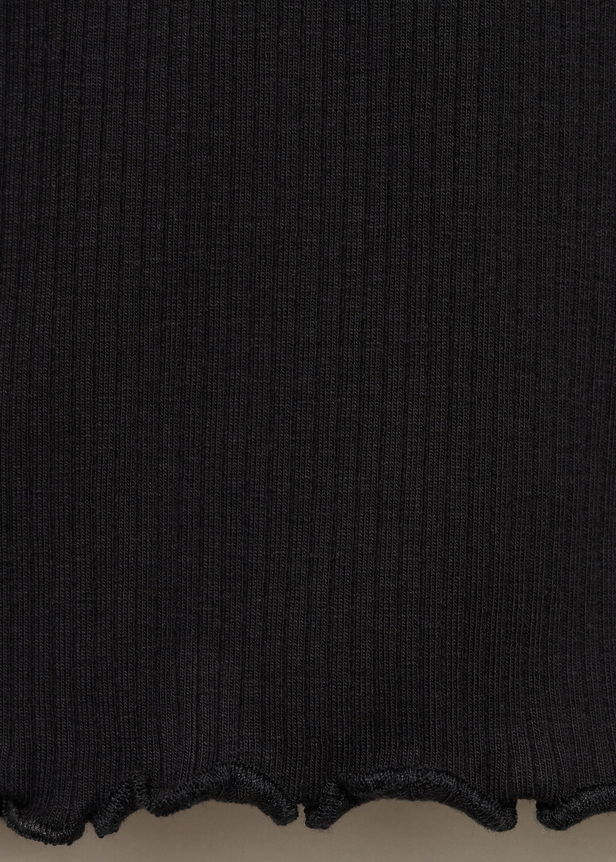 T-shirt côtelé col roulé - Détail de l'article 8, Noir. Ref: 87020448-00.