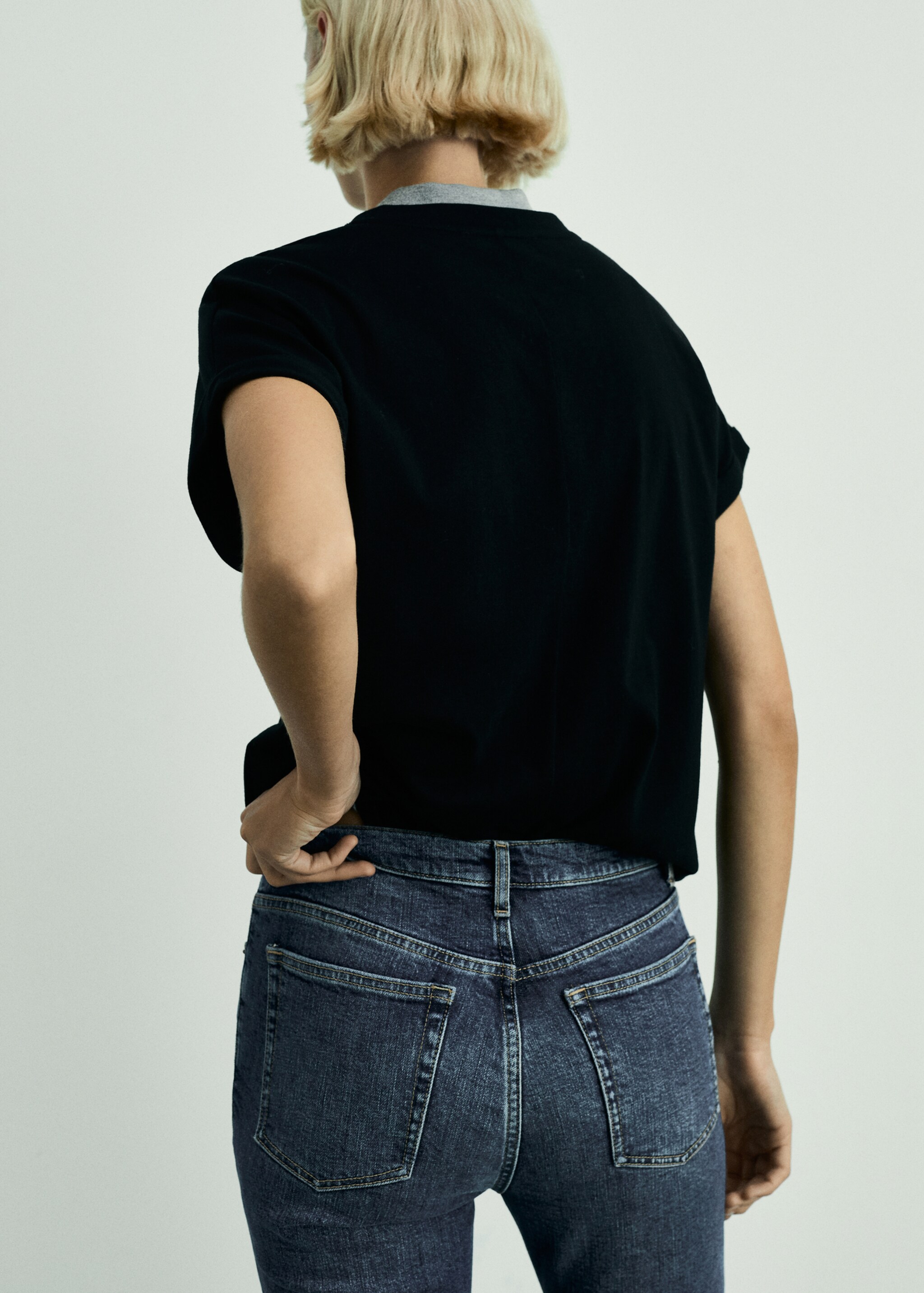 Claudia slim-fit cropped jeans - Details of the article 6, Dark Blue. Ref: 87020452-00.