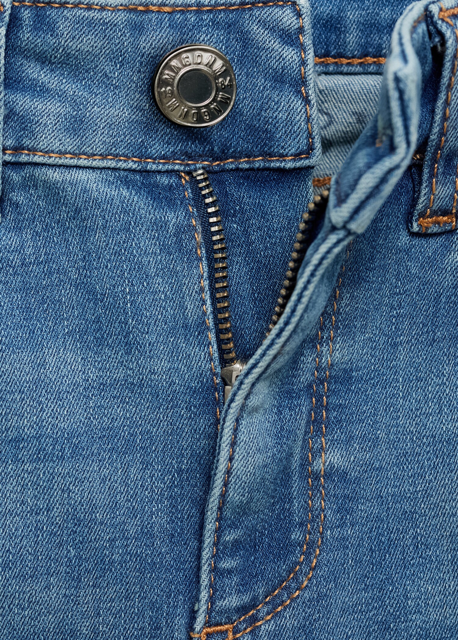 Push-up low-rise skinny jeans - Details of the article 8