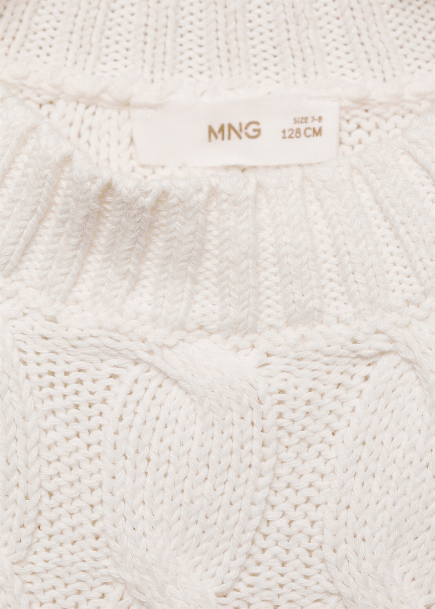 Pullover mit Zopfmuster - Detail des Artikels 8