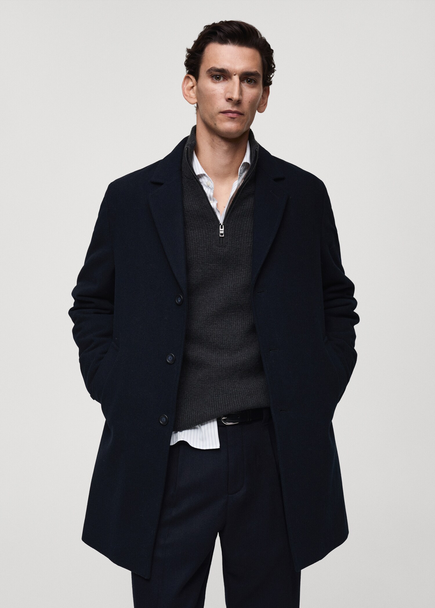 Wollmantel mit gestepptem Innenfutter - Mittlere Ansicht