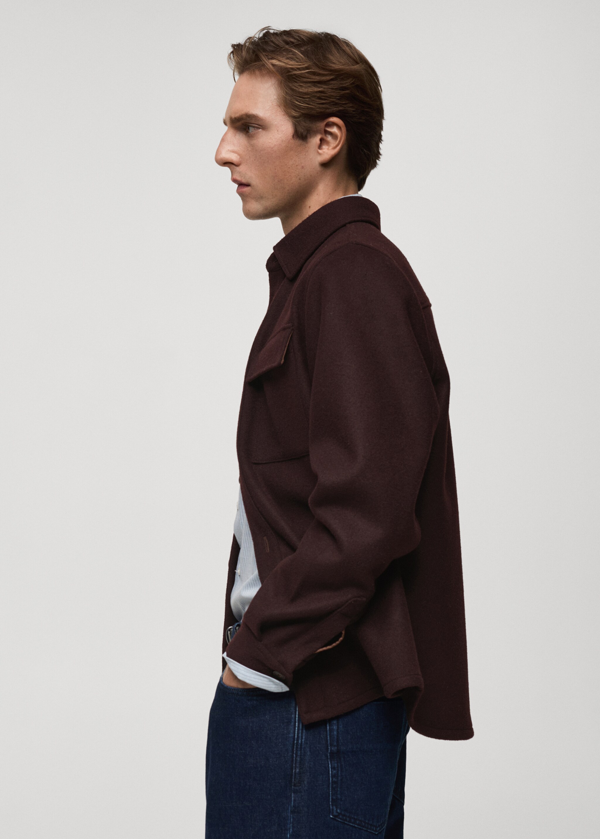 Flannel wool overshirt with pockets - Details of the article 2, Burgundy. Ref: 87020598-00.