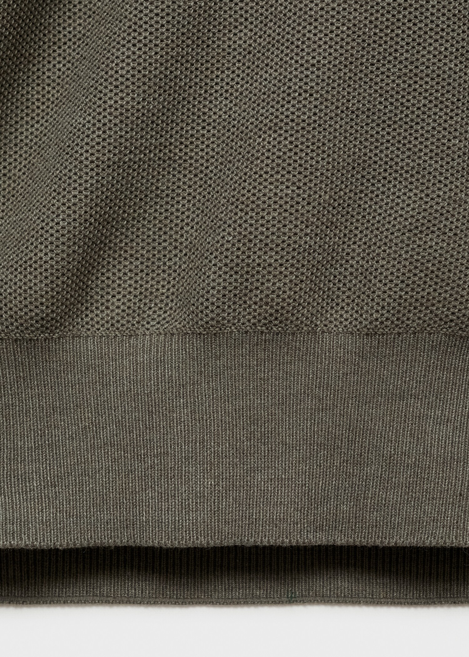 Rollkragenpullover mit Mikrostruktur - Detail des Artikels 0