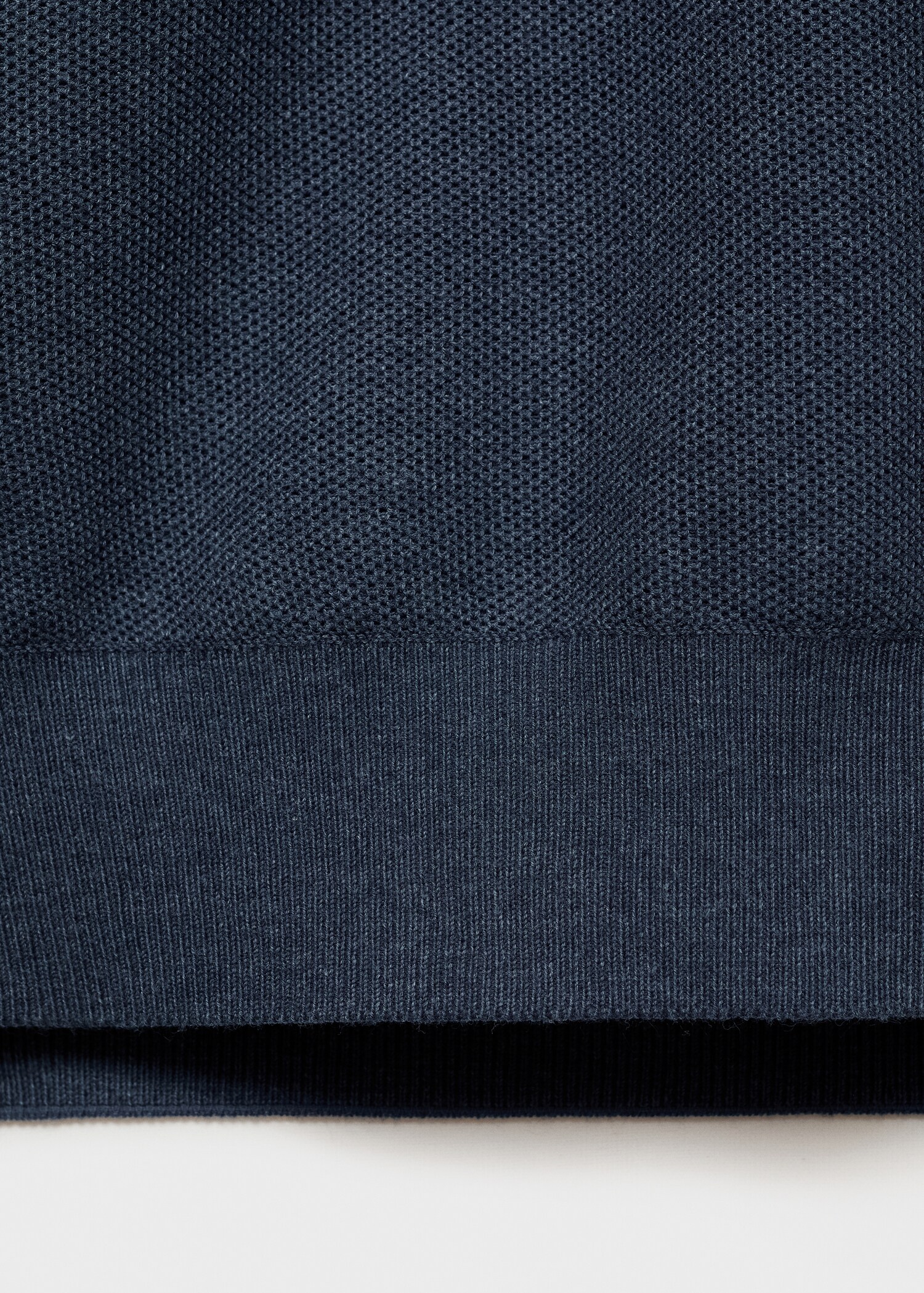 Rollkragenpullover mit Mikrostruktur - Detail des Artikels 0