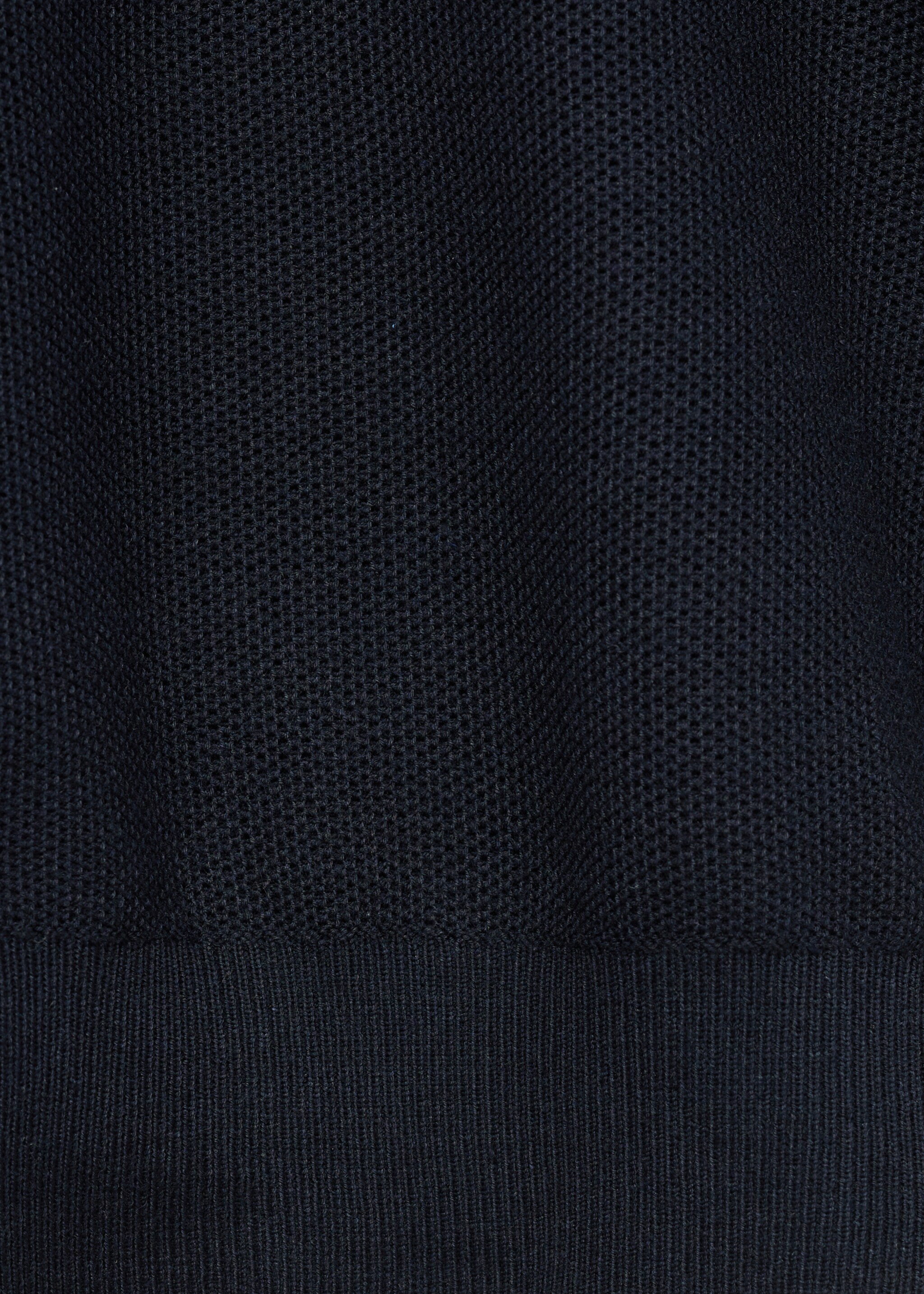 Rollkragenpullover mit Mikrostruktur - Detail des Artikels 0, Dunkles Marineblau. Ref: 87020600-00.
