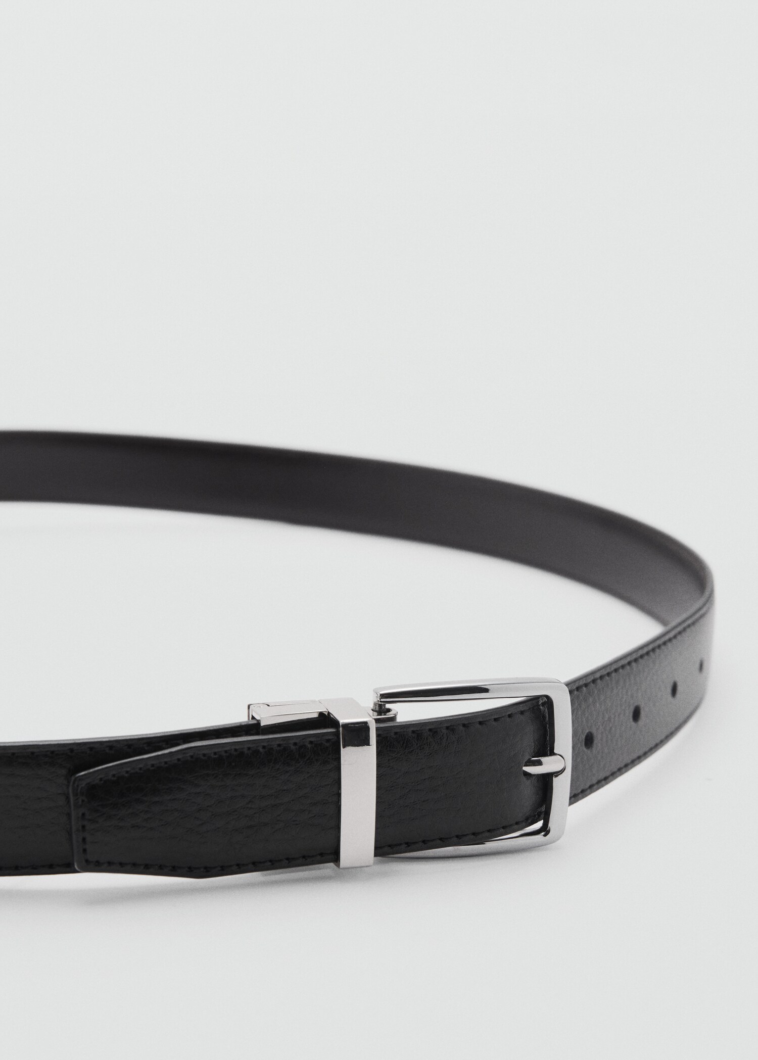 Reversible pebble leather belt - Details of the article 1