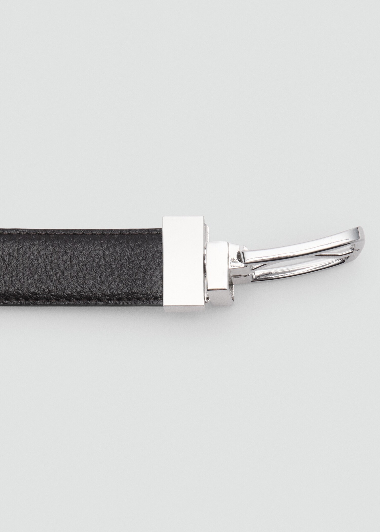 Reversible pebble leather belt - Details of the article 2
