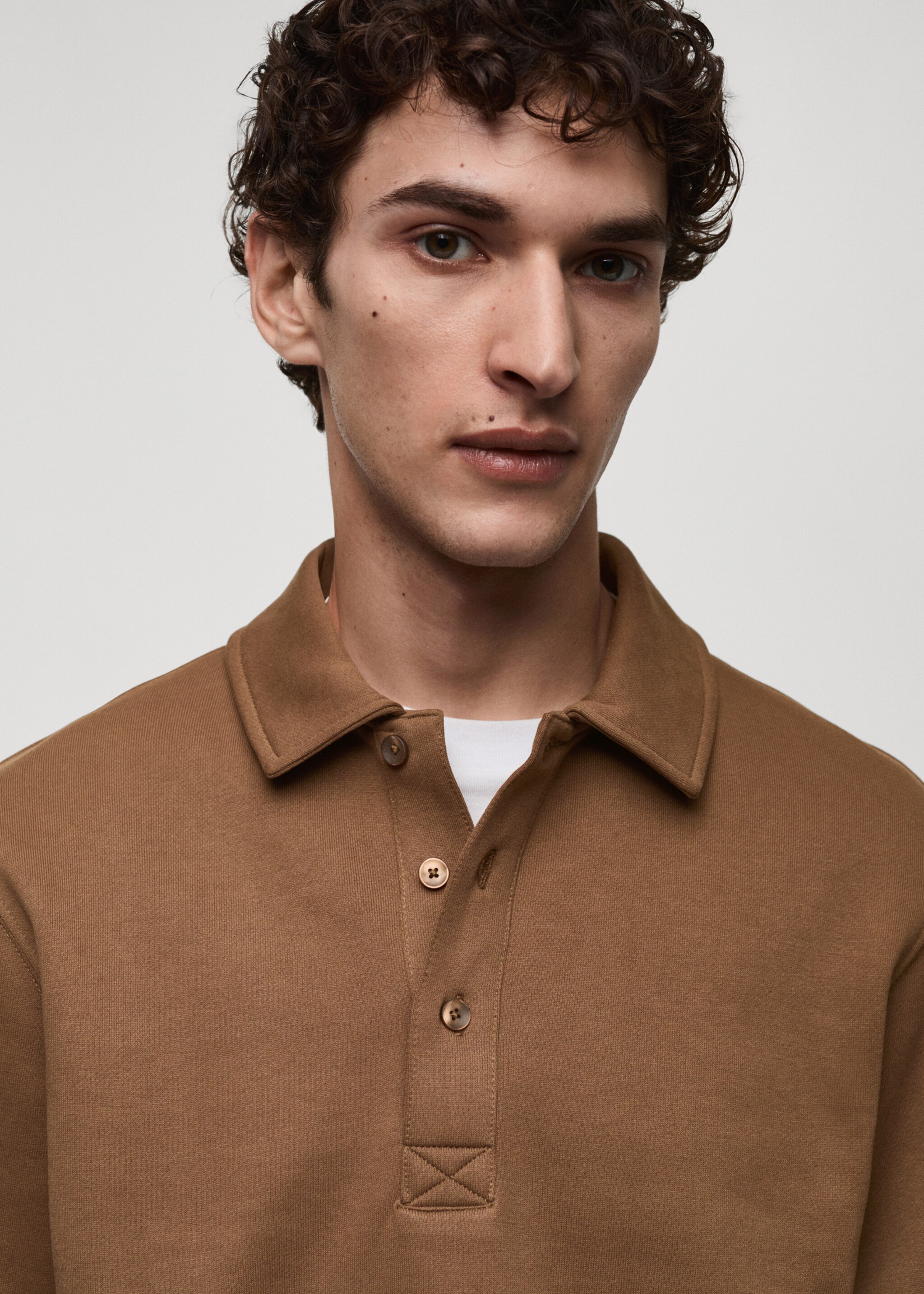 Brushed regular-fit polo sweatshirt - Details of the article 1, Medium Brown. Ref: 87020619-00.