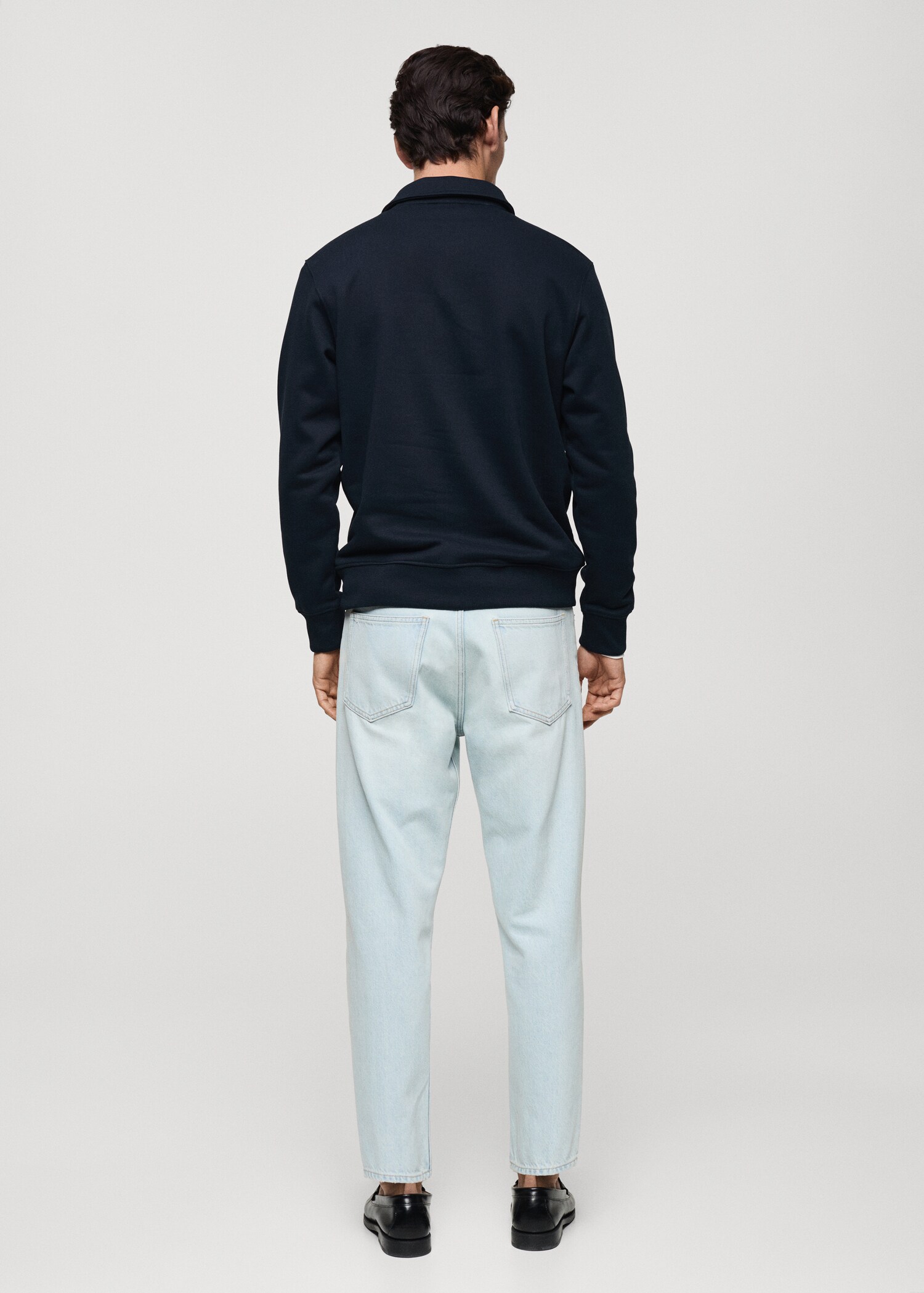 Polo-Sweatshirt mit angerauter Innenseite und regulärer Passform - Rückseite des Artikels