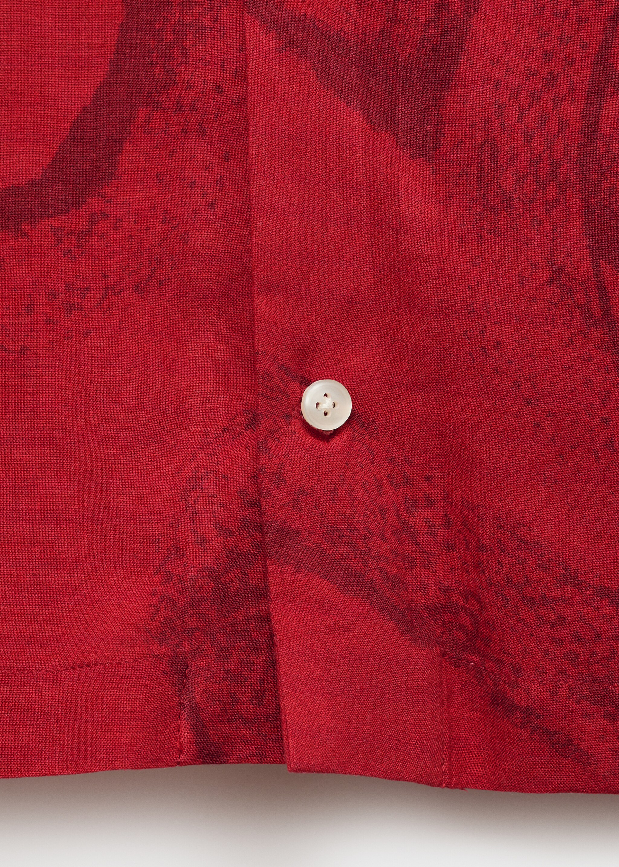 Regular-fit printed shirt - Details of the article 0, Red. Ref: 87020623-00.